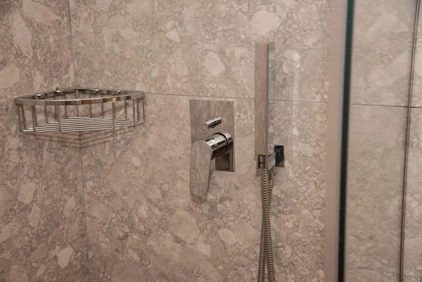 Kaiser Luxury Suites