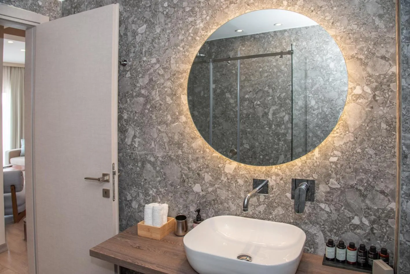 Kaiser Luxury Suites