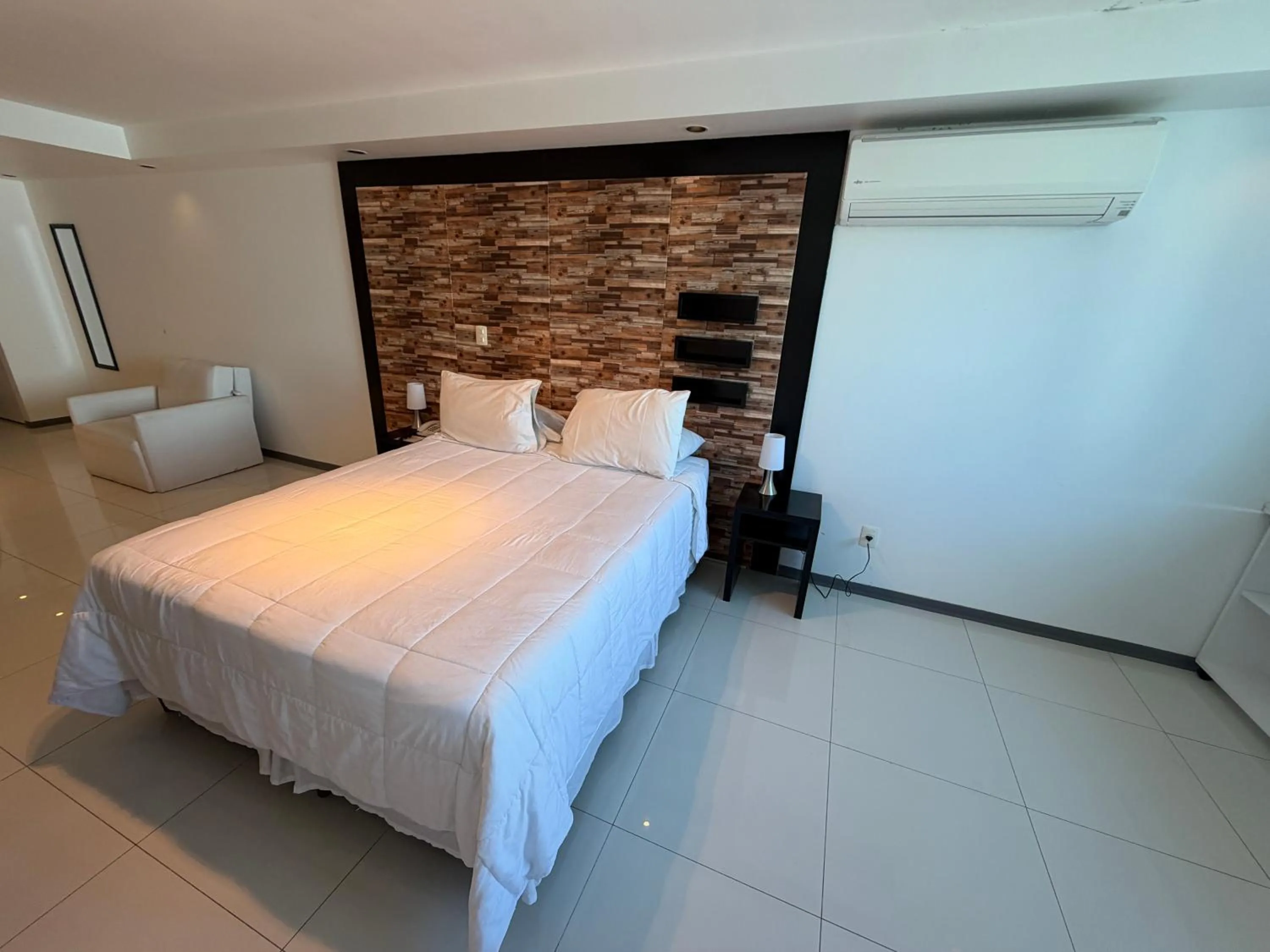 Bed in Hotel Gema Luxury Suites