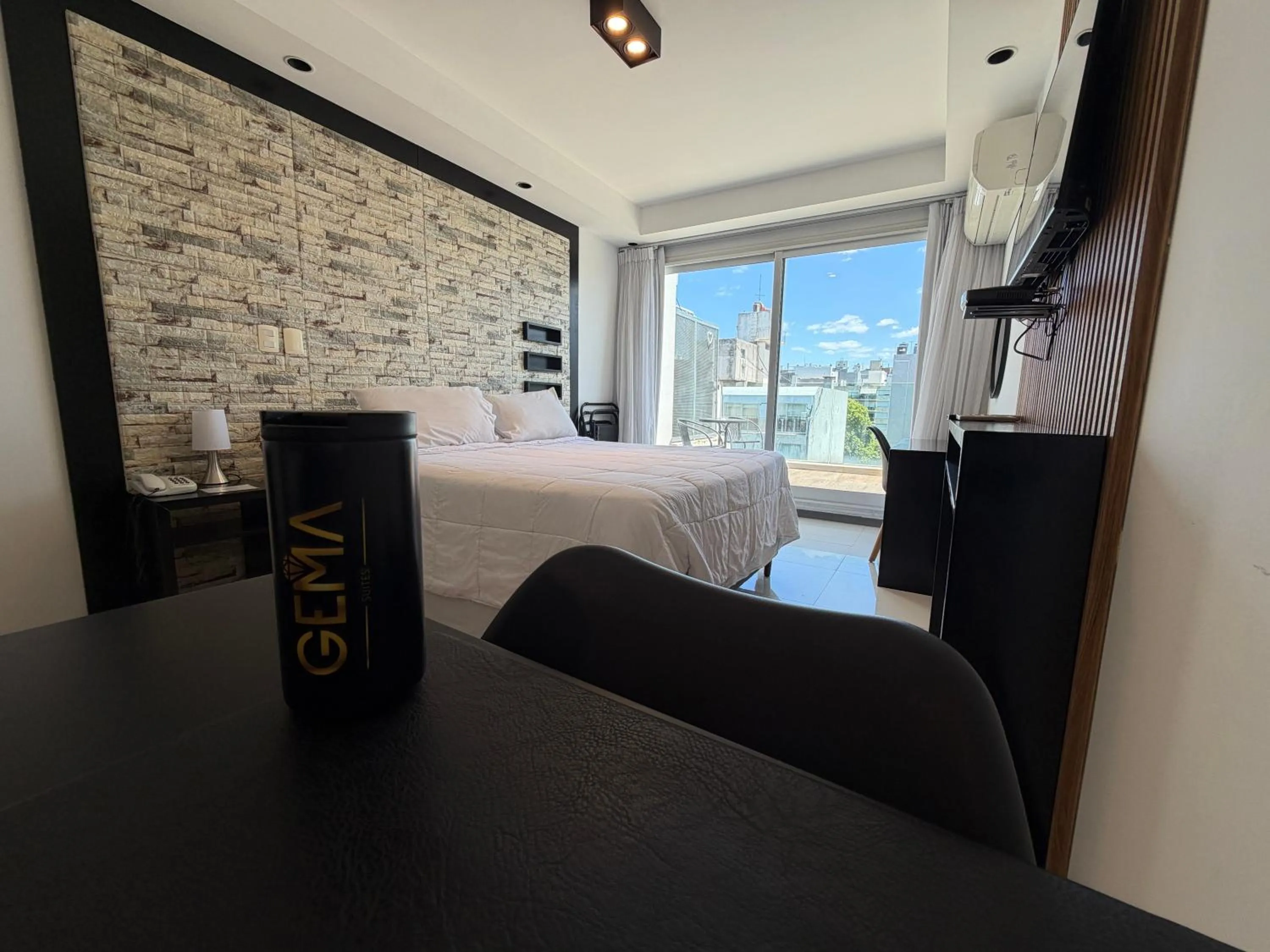 Bed in Hotel Gema Luxury Suites