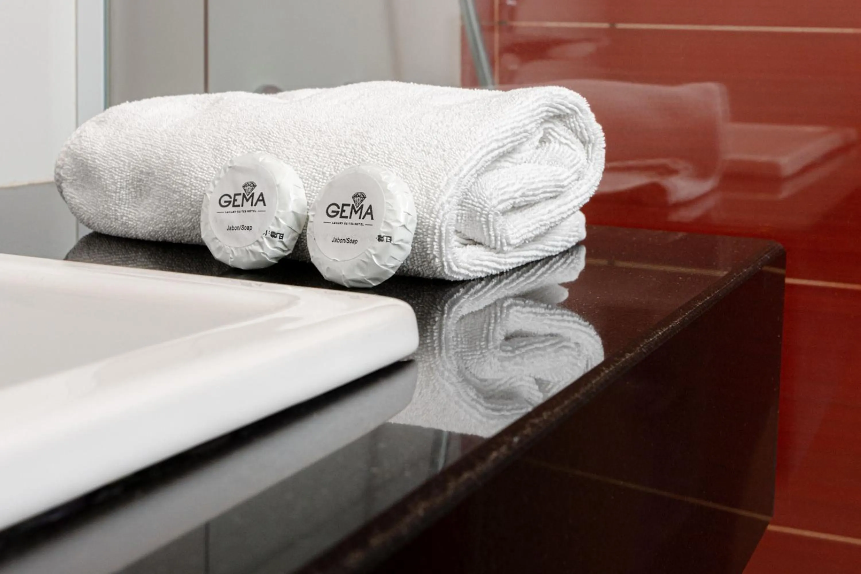 Bathroom in Hotel Gema Luxury Suites