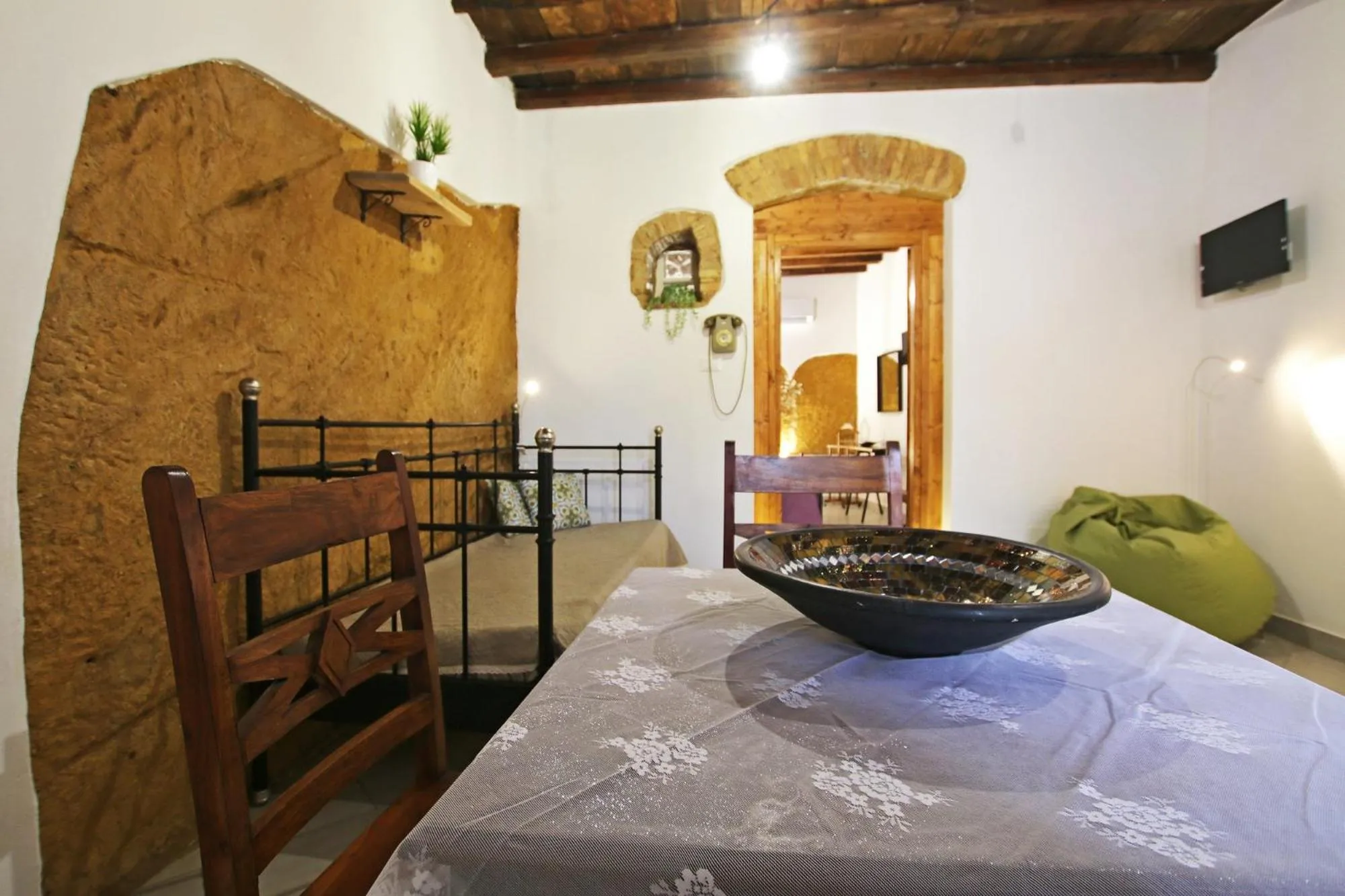 Kitchen or kitchenette, Bed in Rabatè