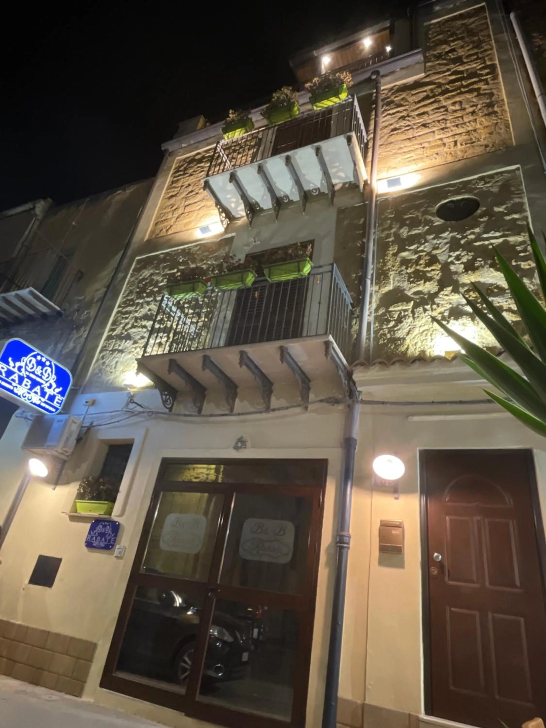 Property building in Rabatè