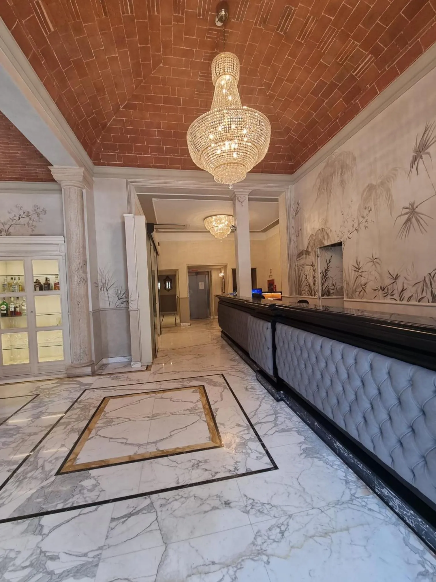 Lobby or reception in Hotel Embassy