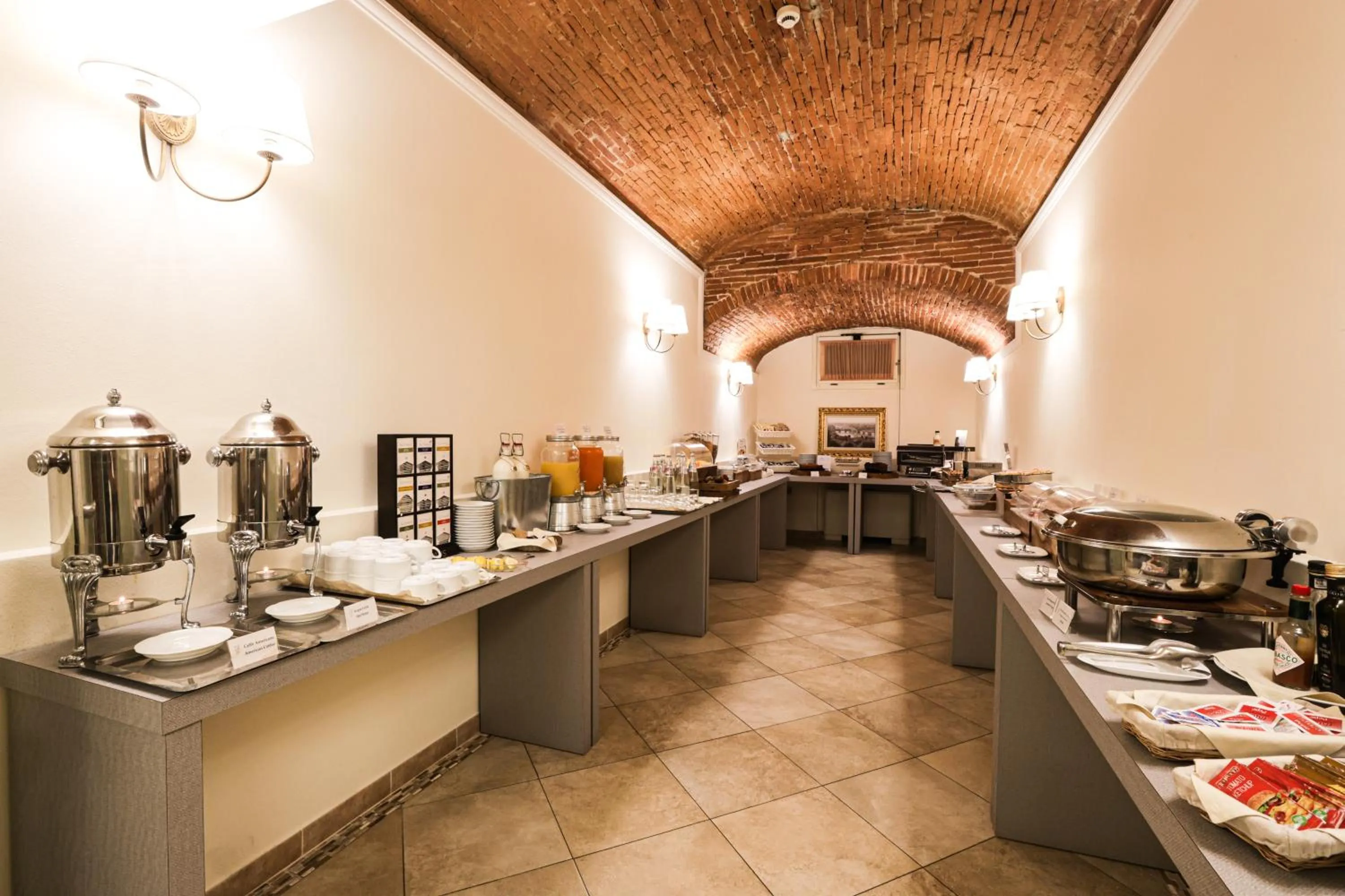 Breakfast in Hotel Embassy