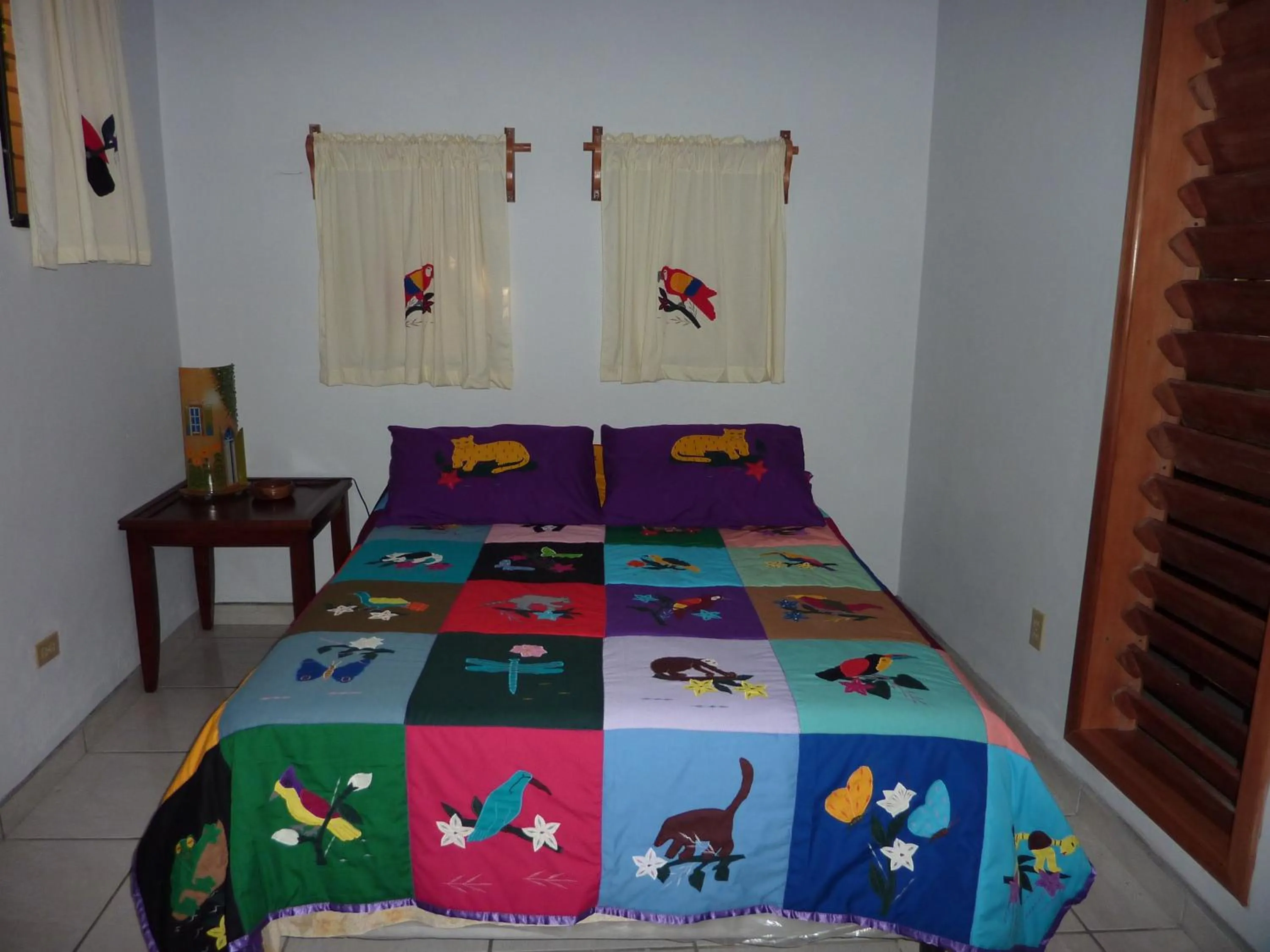 Bed in Villas Pico Bonito