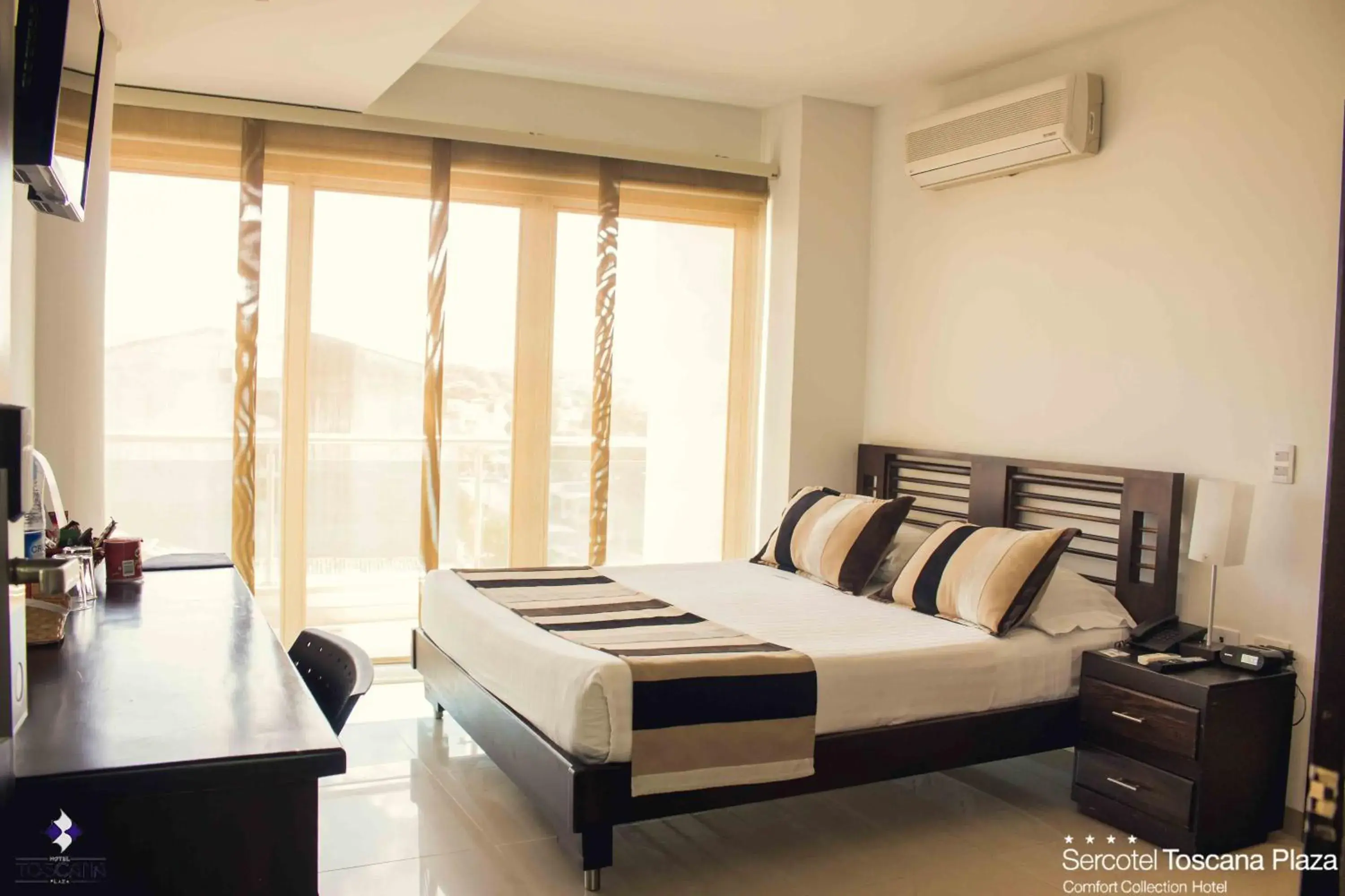 Suite with Balcony in Hotel Toscana Plaza Suite with Balcony in Hotel Toscana Plaza