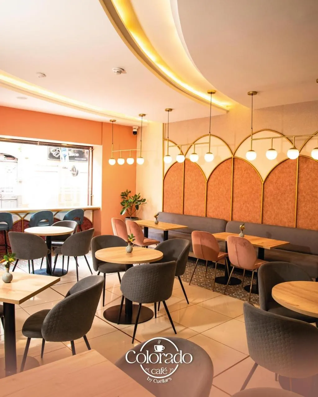 Restaurant/places to eat in Hotel Cuellars