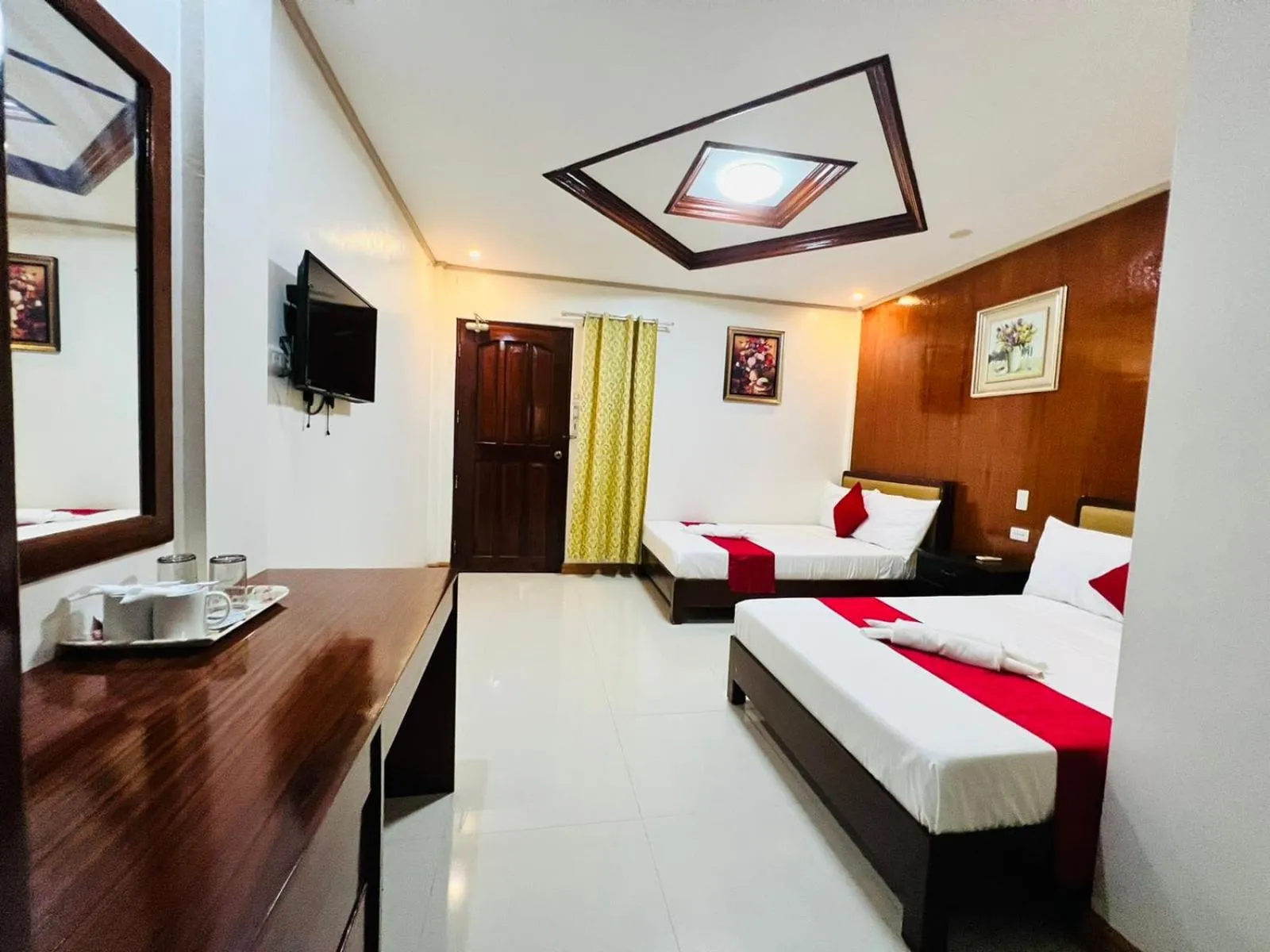 Photo of the whole room, Bed in Mariafe Inn