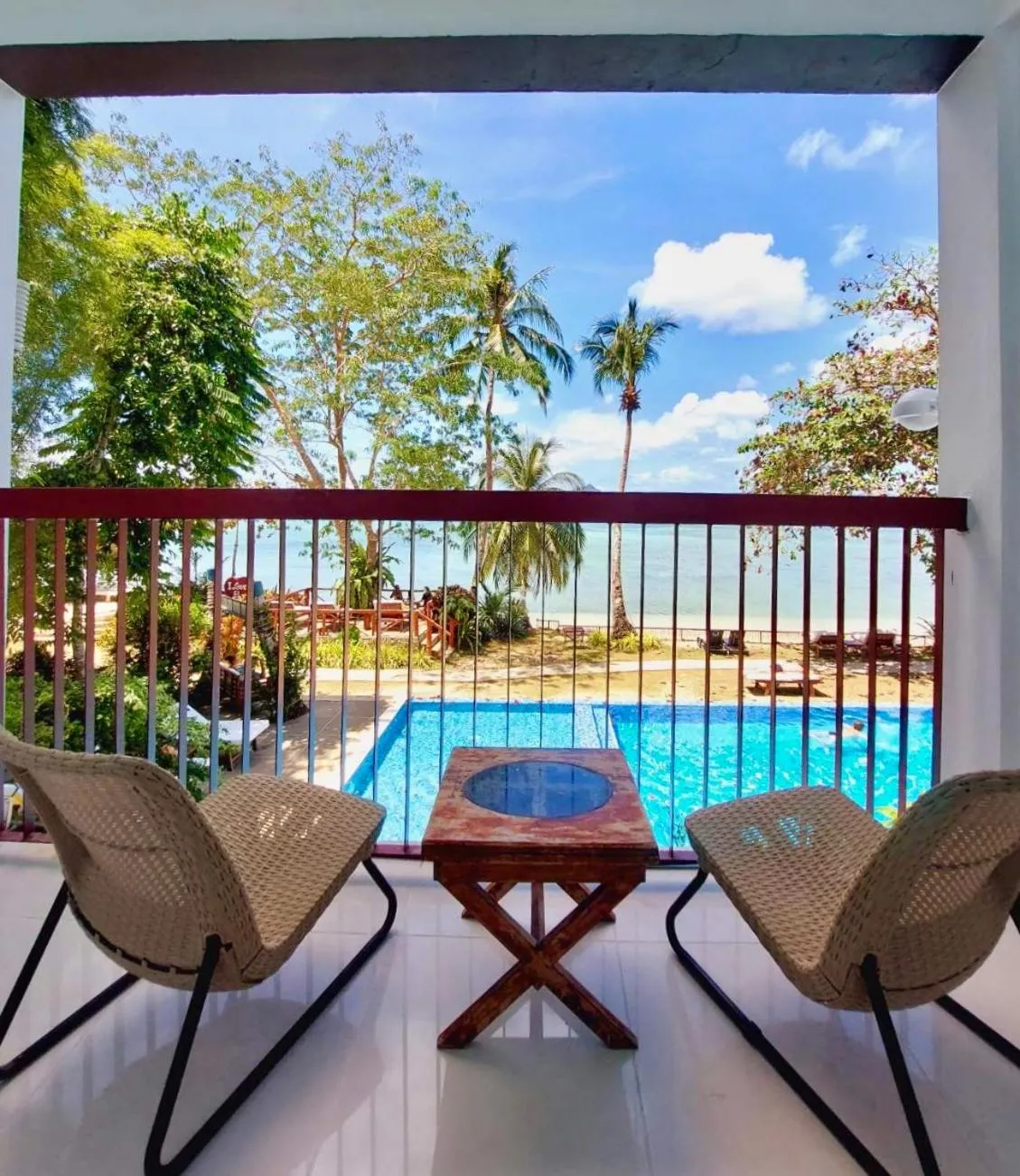 Queen Room with Sea View in Doublegem Beach Resort and Hotel