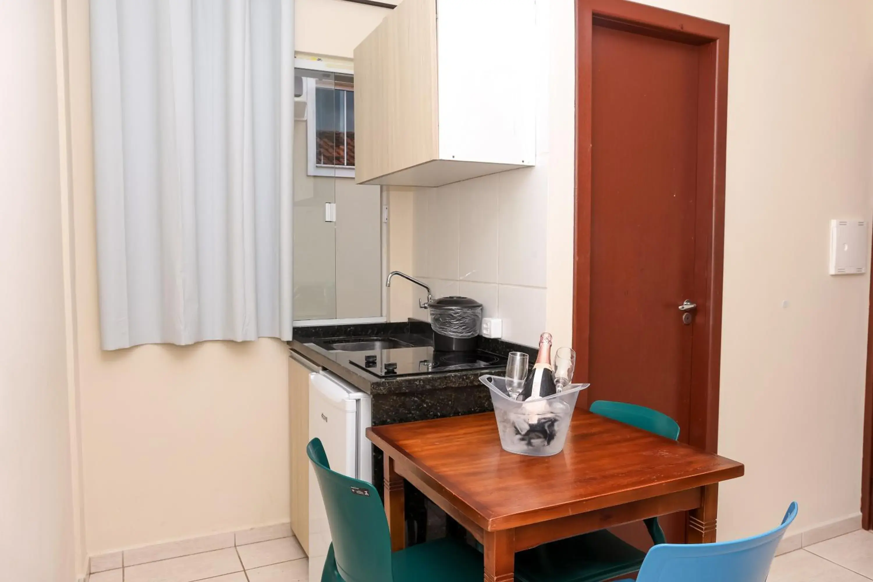 Apartment with Side Sea View in Pousada Roberto Monteiro - Frente Mar Apartment with Side Sea View in Pousada Roberto Monteiro - Frente Mar