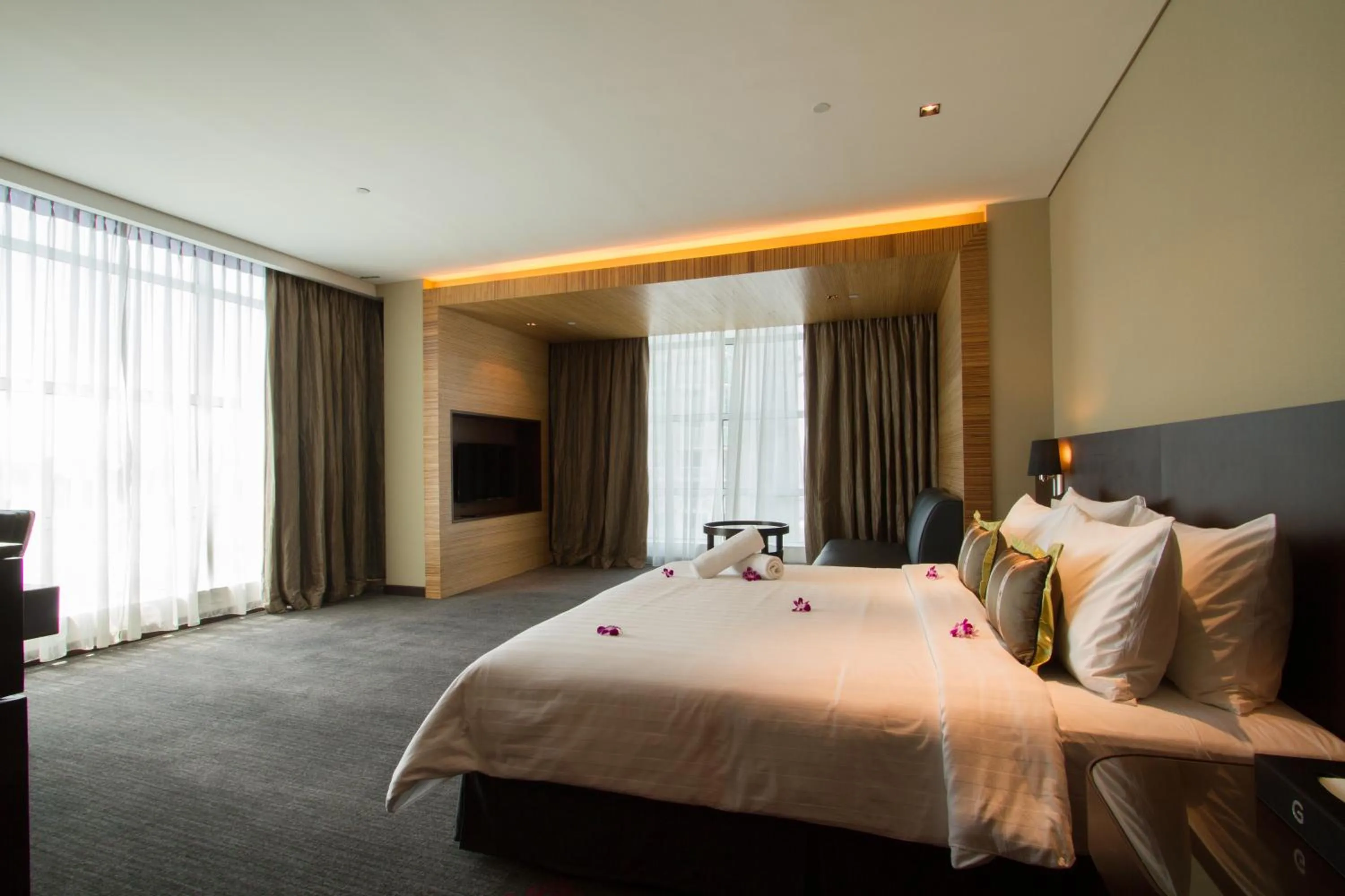 Coffee/tea facilities, Bed in Grandis Hotels and Resorts