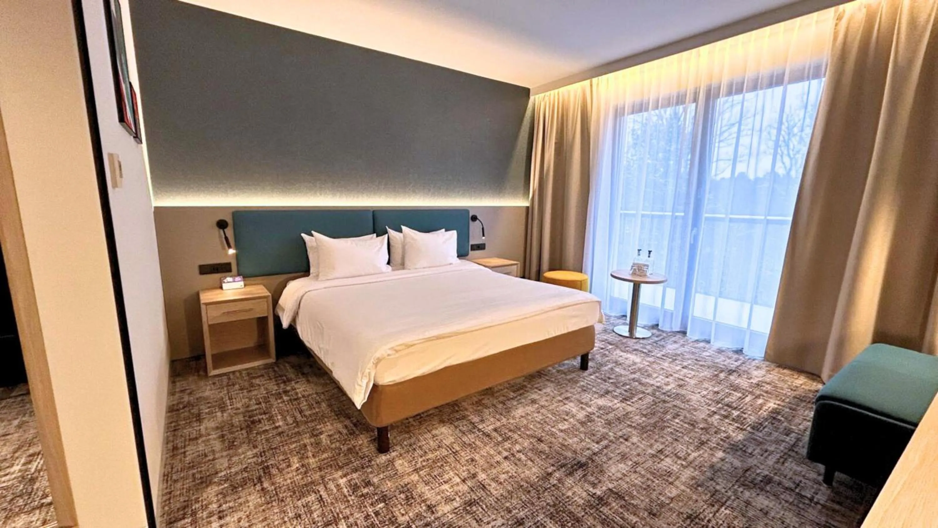 Photo of the whole room, Bed in Holiday Inn Resort Warsaw Józefów by IHG