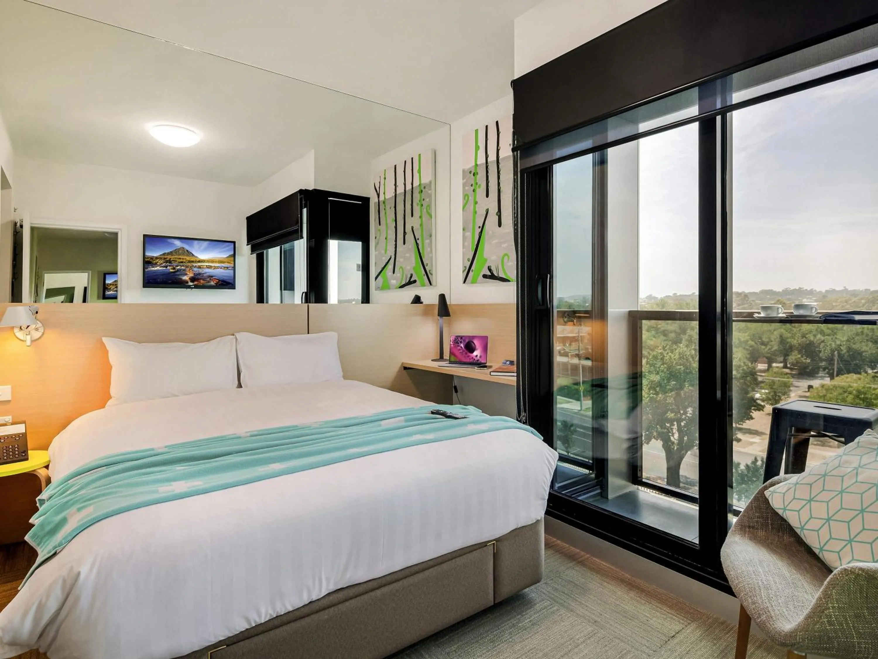 Bedroom, Bed in Mercure Bendigo Schaller