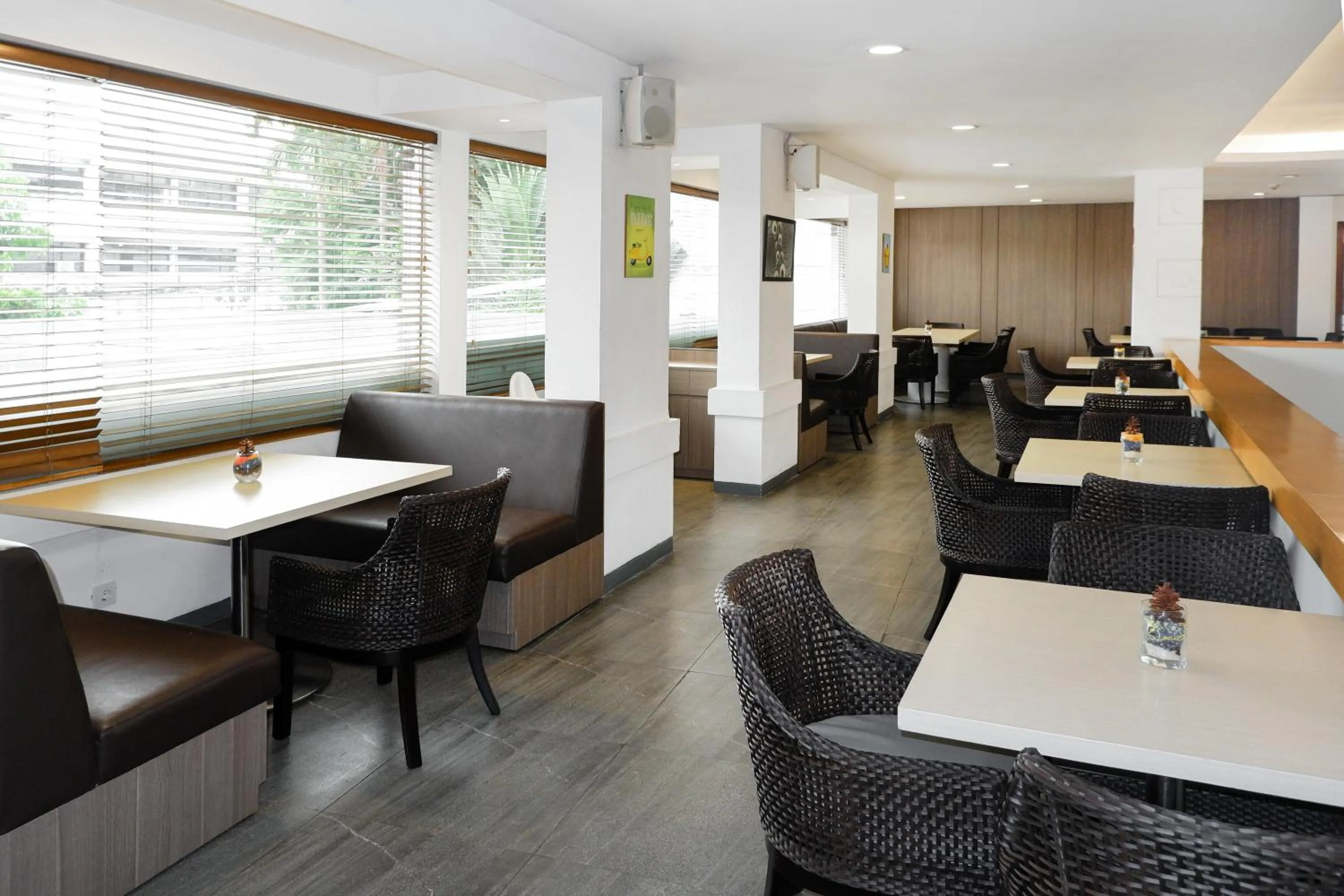 Restaurant/places to eat in KIMAYA Braga Bandung by HARRIS