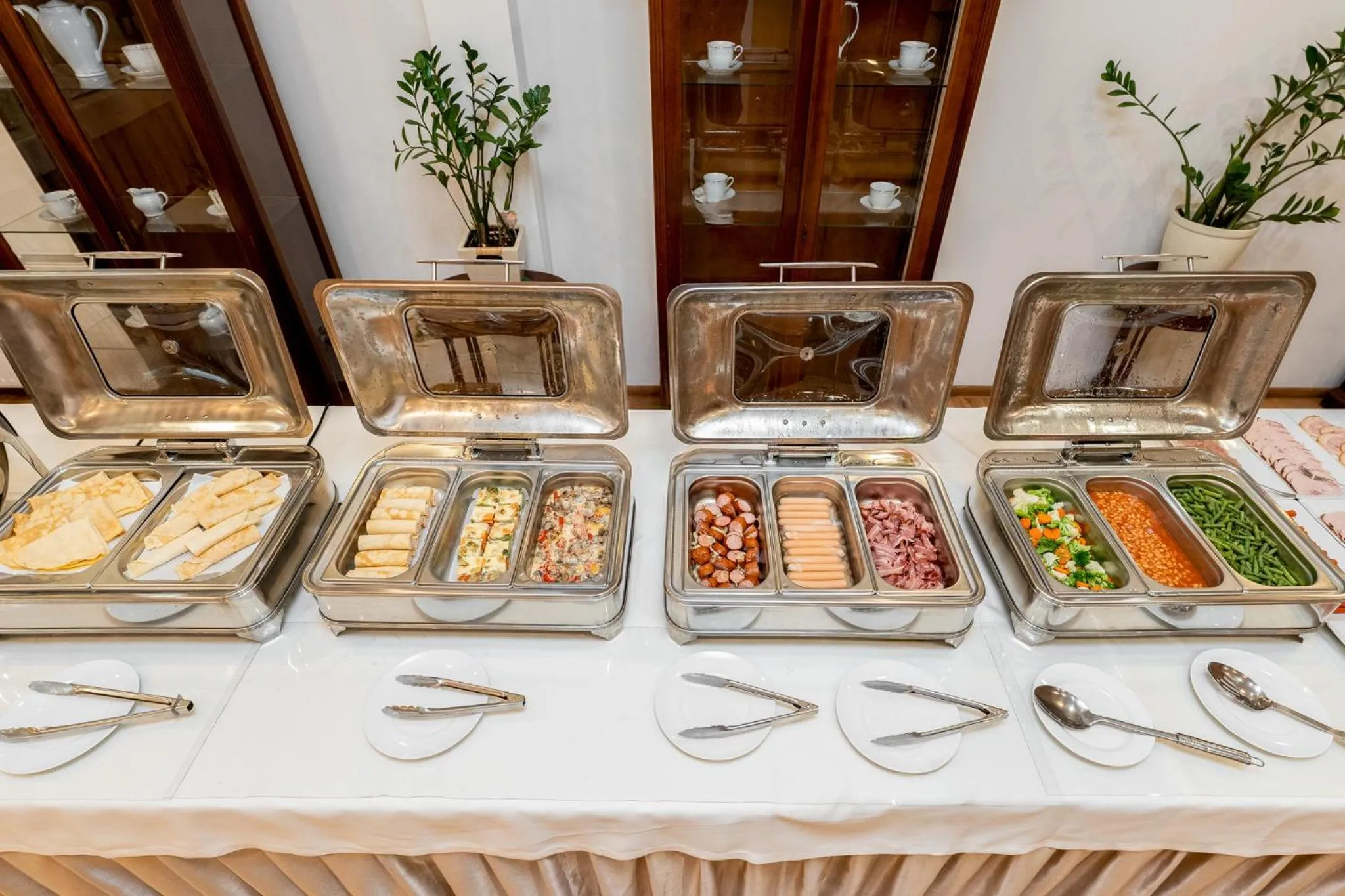 Breakfast in Hotel Artur