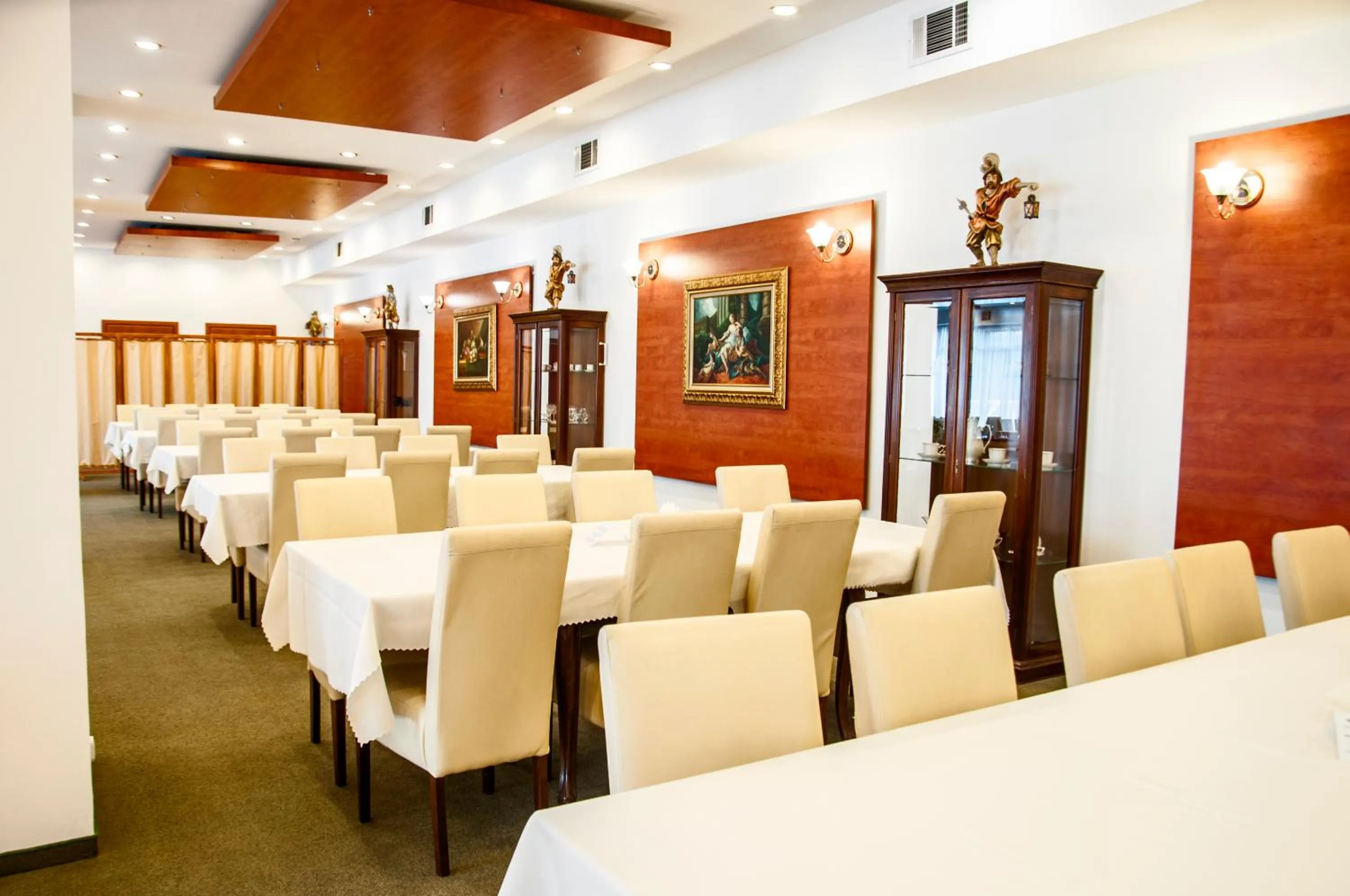 Dining area in Hotel Artur