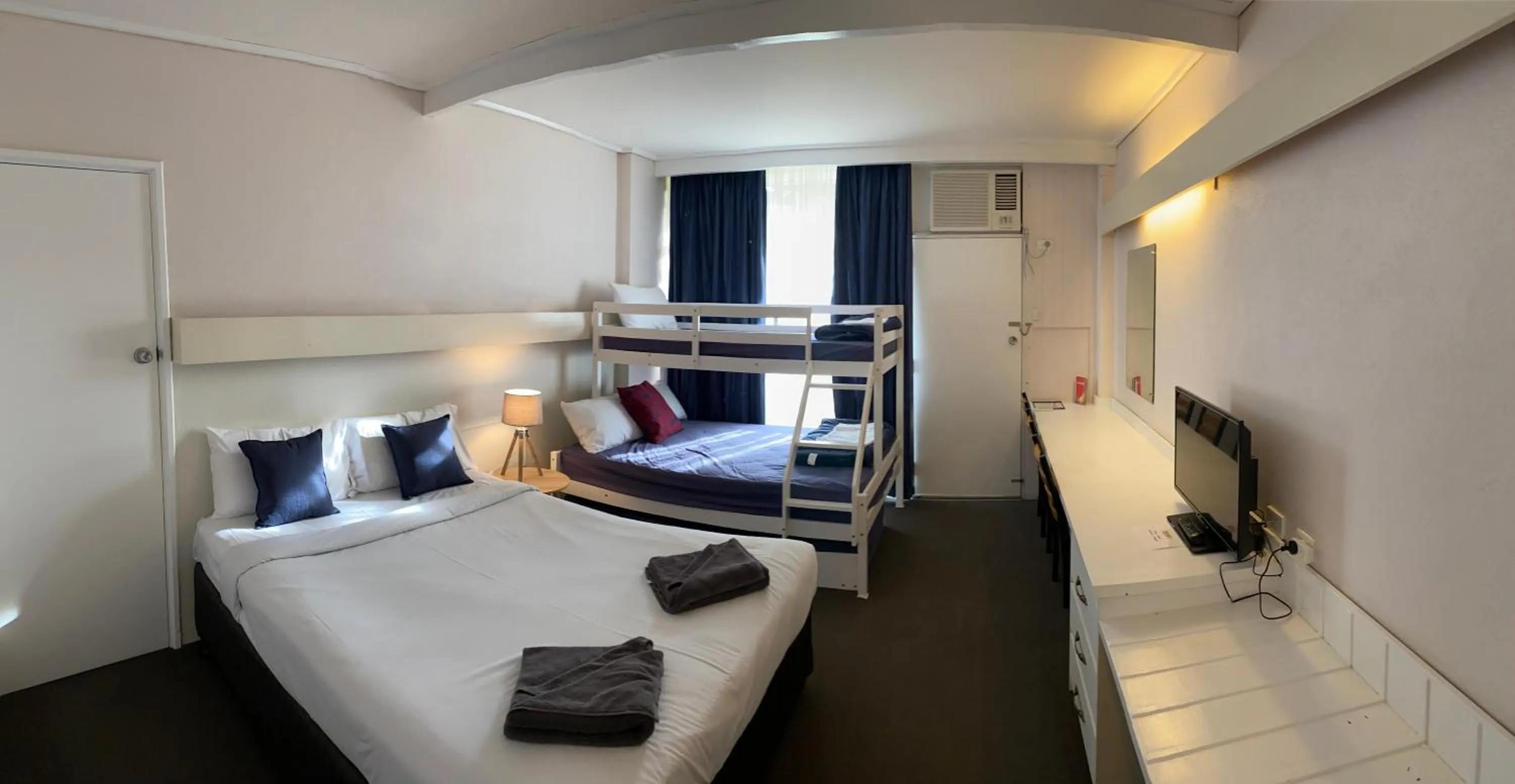 Bed in Kingston Lobster Motel