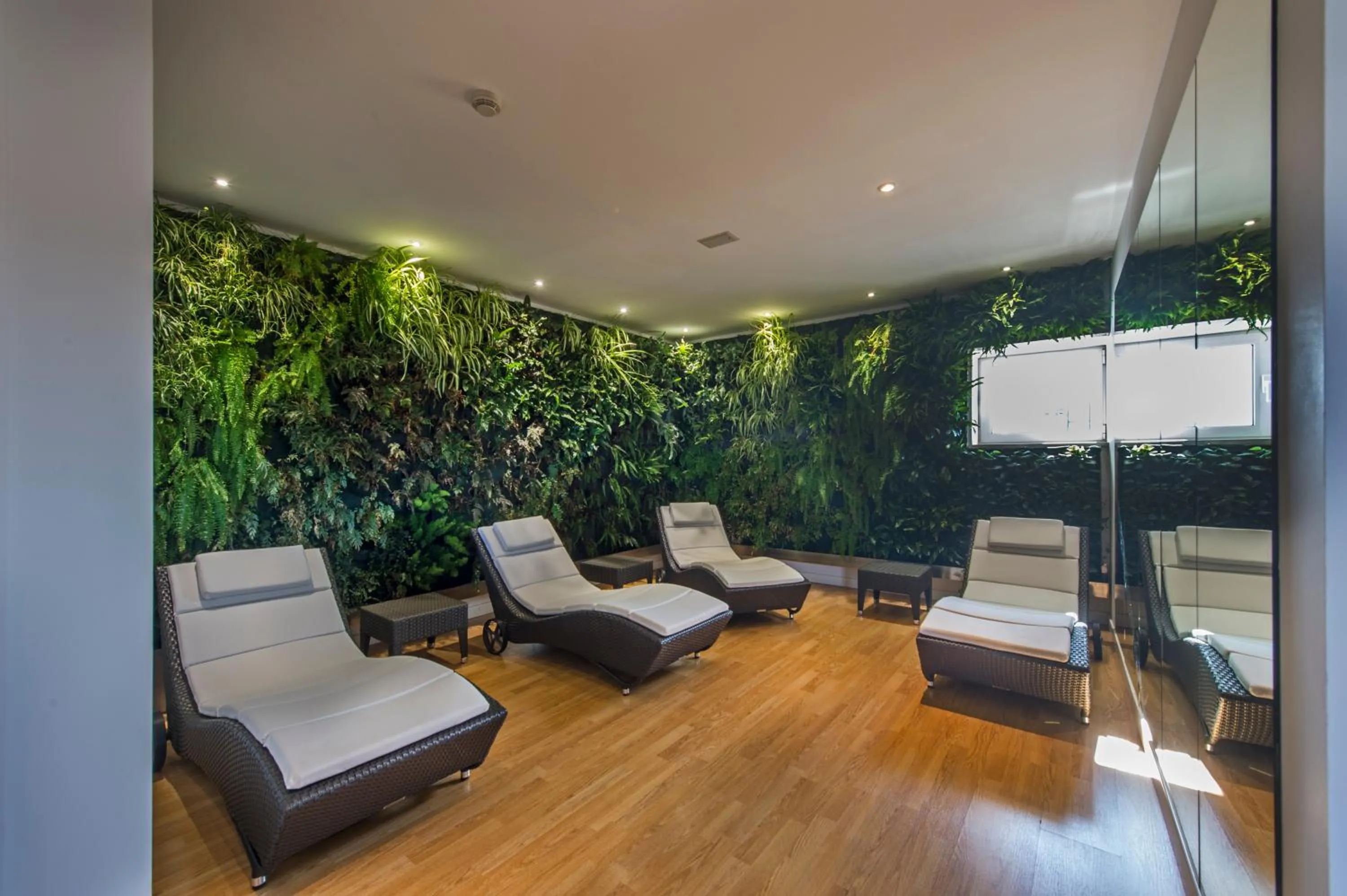 Garden in Hotel Italia Palace