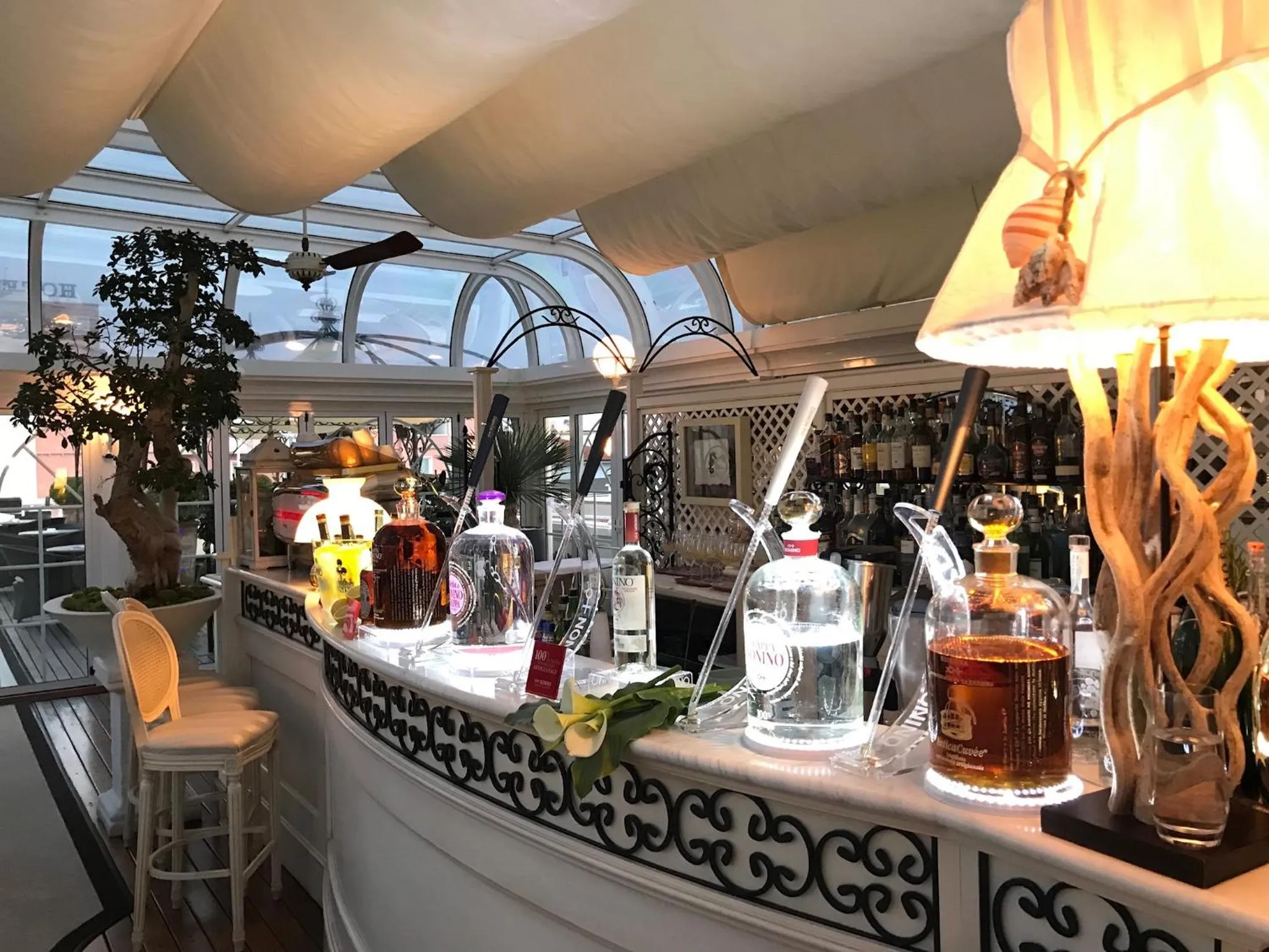 Restaurant/places to eat in Hotel Italia Palace