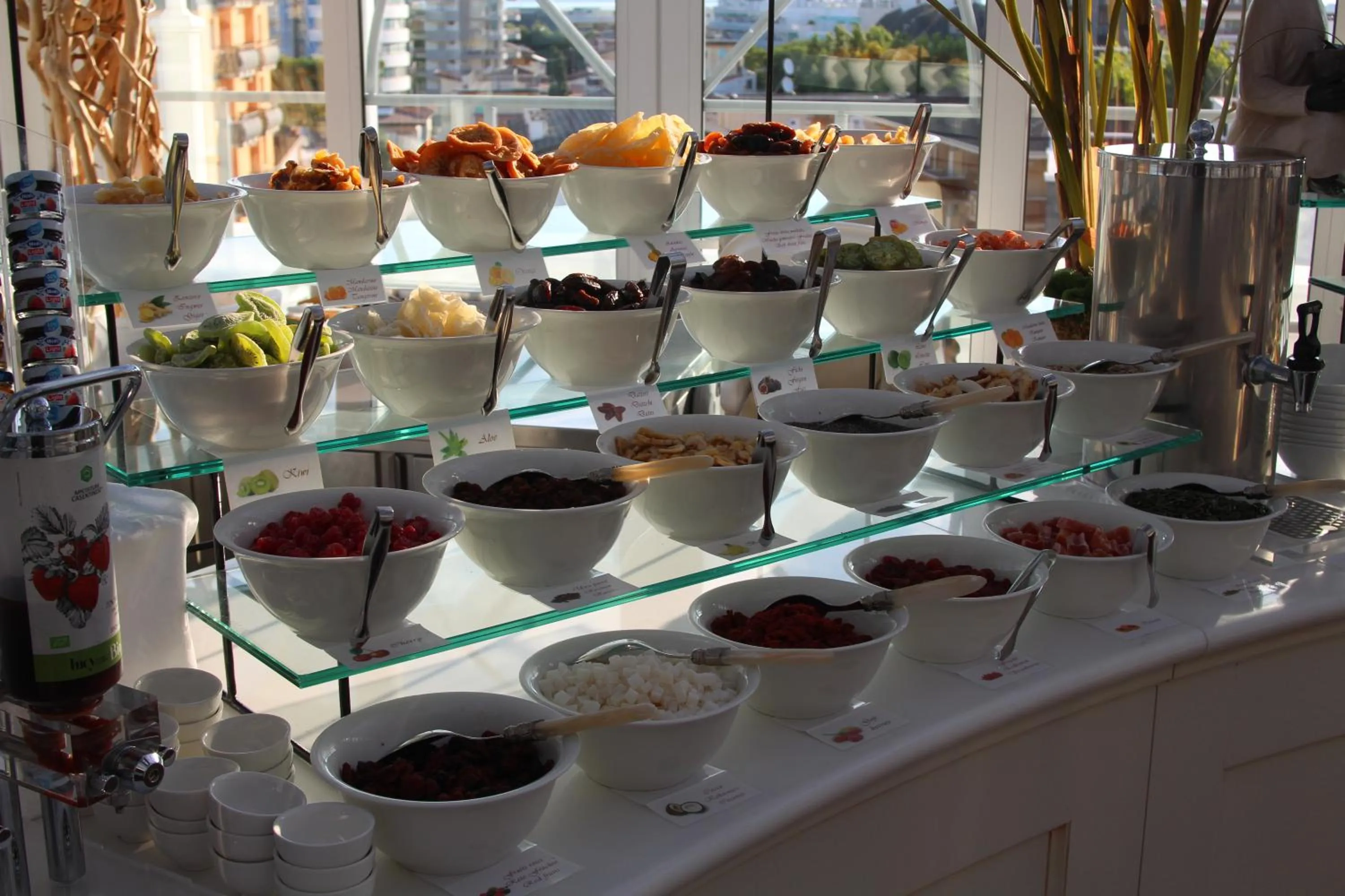 Buffet breakfast in Hotel Italia Palace