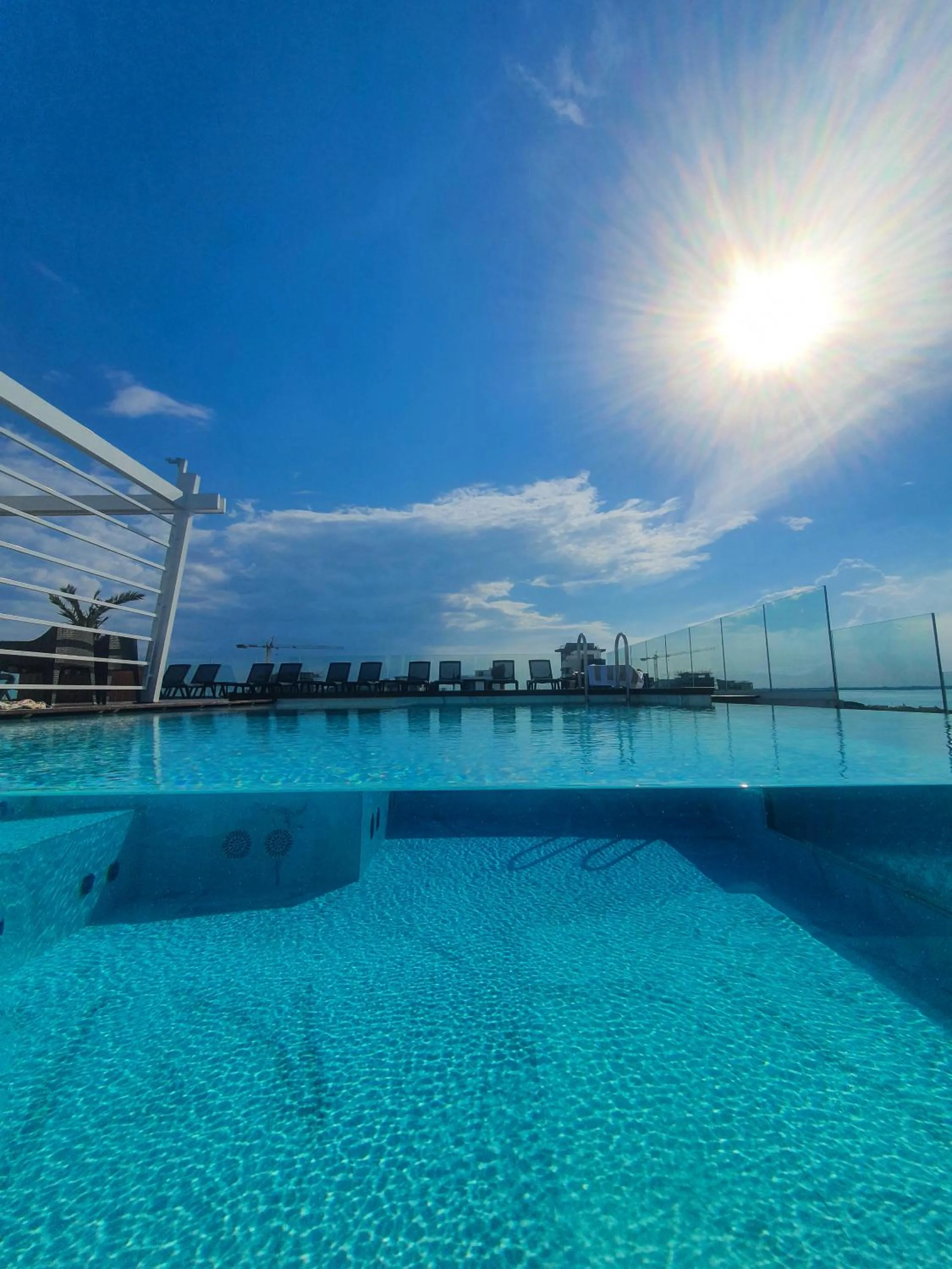 Hot Tub in Hotel Italia Palace