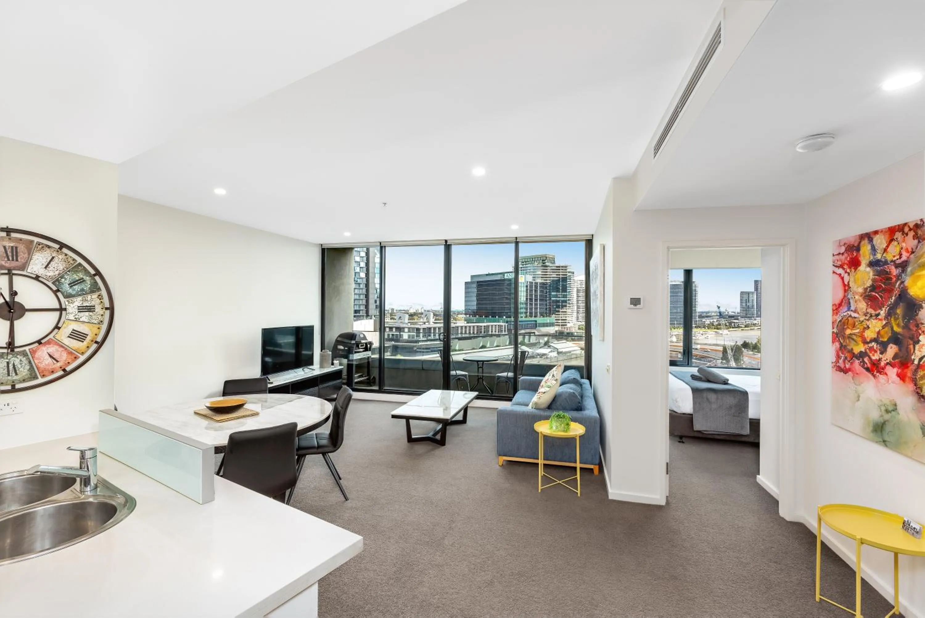 Living room in Melbourne Holiday Apartments Flinders Wharf