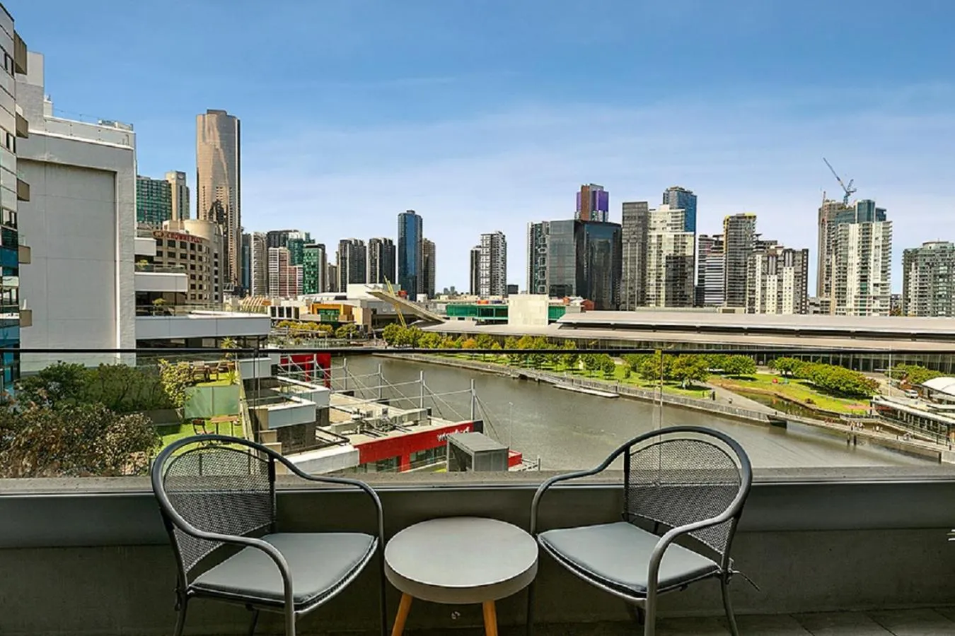 Balcony/Terrace in Melbourne Holiday Apartments Flinders Wharf