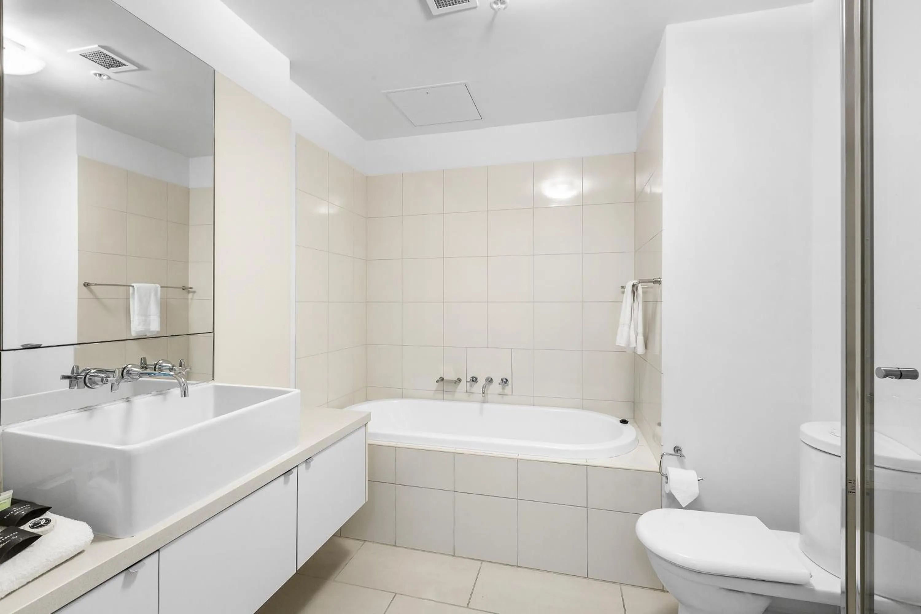 Bathroom in Melbourne Holiday Apartments Flinders Wharf