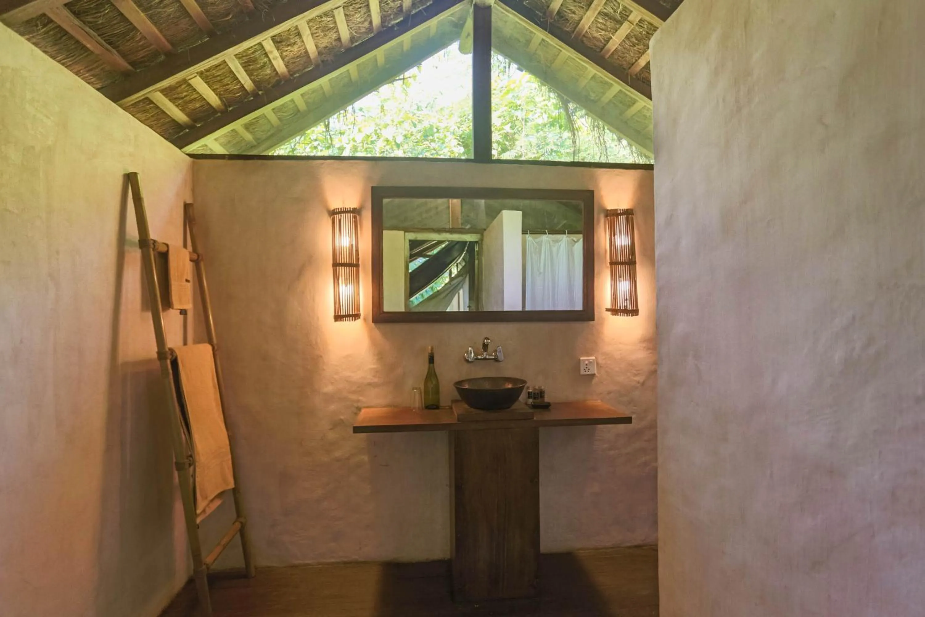 Bathroom in Tiger Tops Tharu Lodge