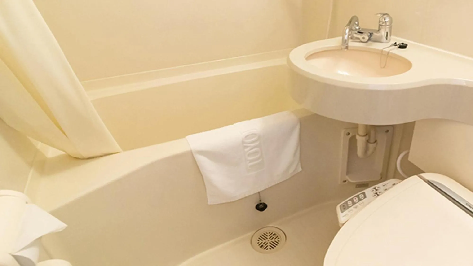 Bathroom in Toyoko Inn Kita-asaka-eki Nishi-guchi