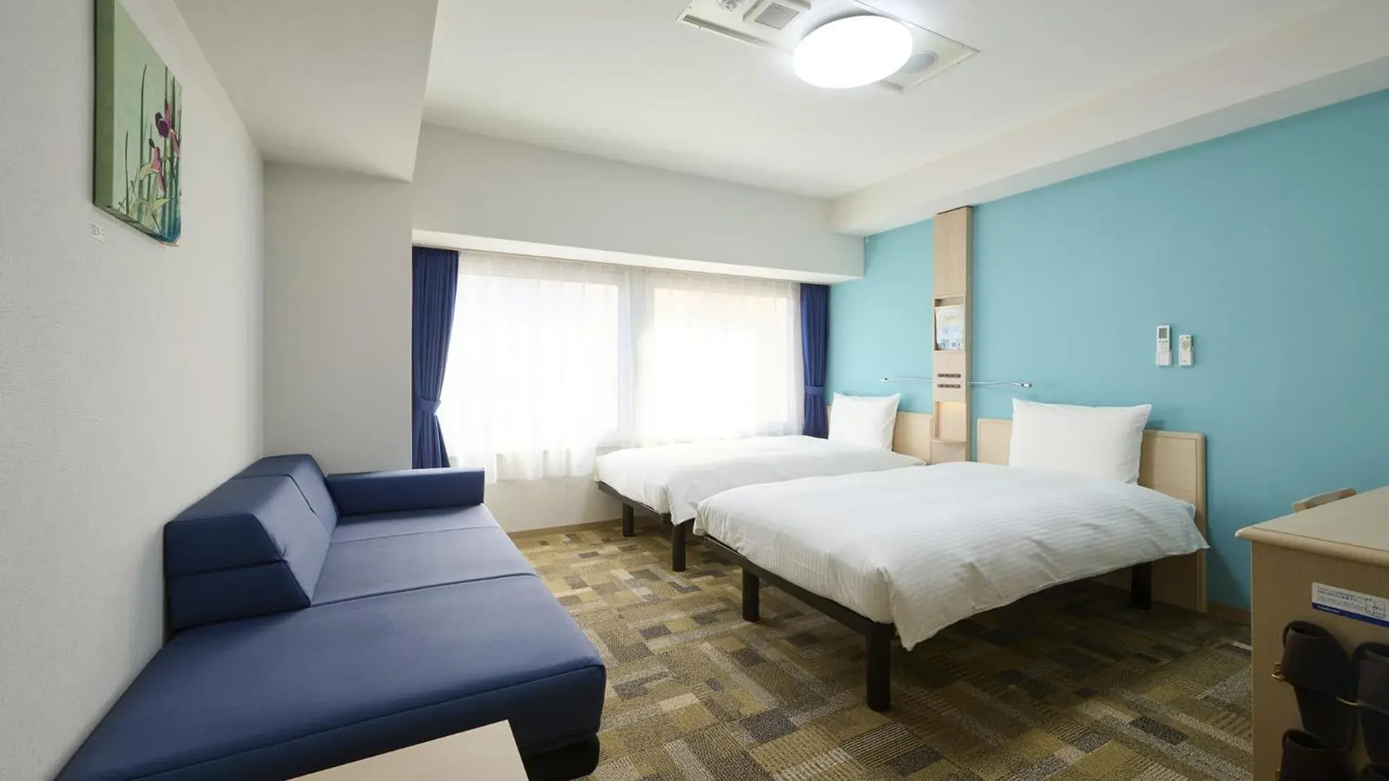 Deluxe Twin Room - Non-Smoking in Toyoko Inn Kyoto Nijojo Minami Deluxe Twin Room - Non-Smoking in Toyoko Inn Kyoto Nijojo Minami