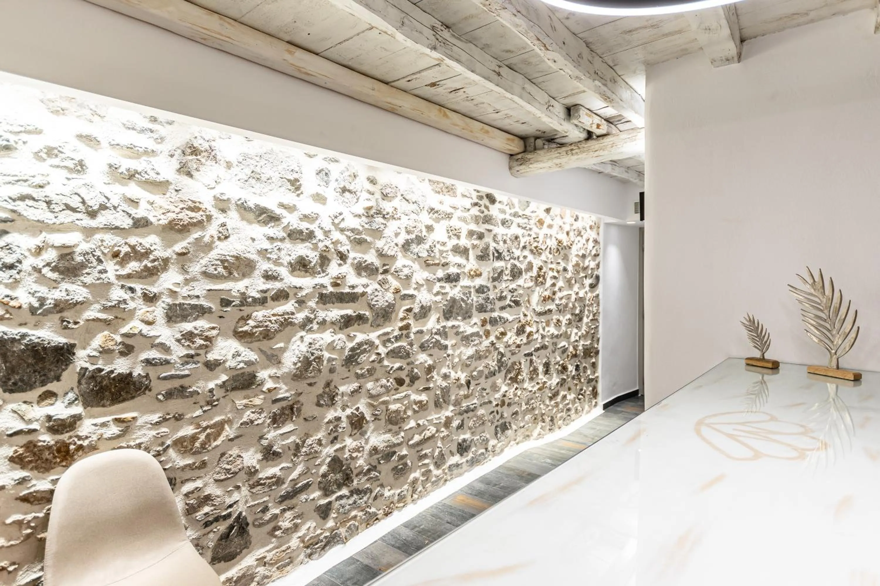 Facade/entrance in Mariet Naxos Elegant Suites