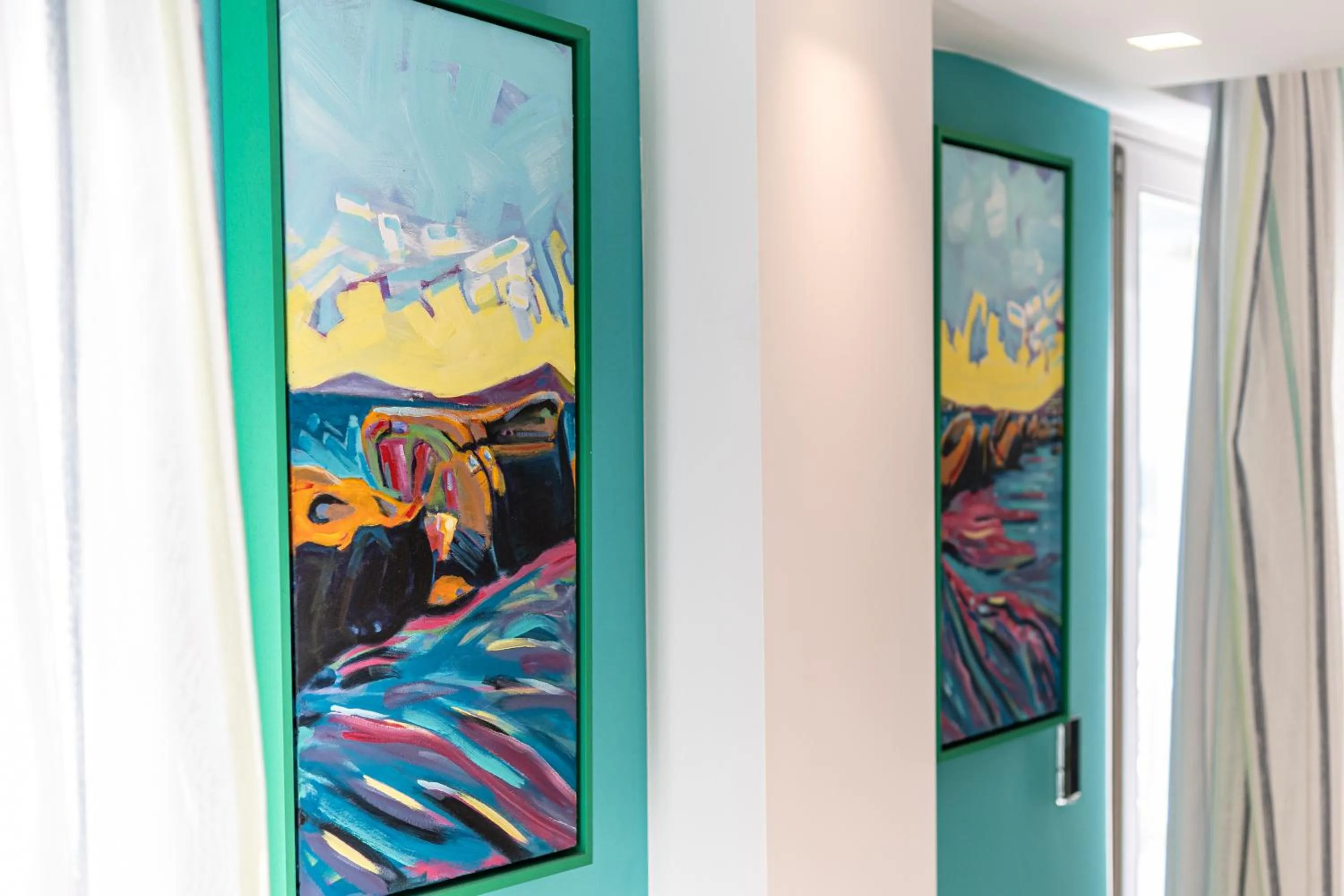 Photo of the whole room, Bed in Mariet Naxos Elegant Suites