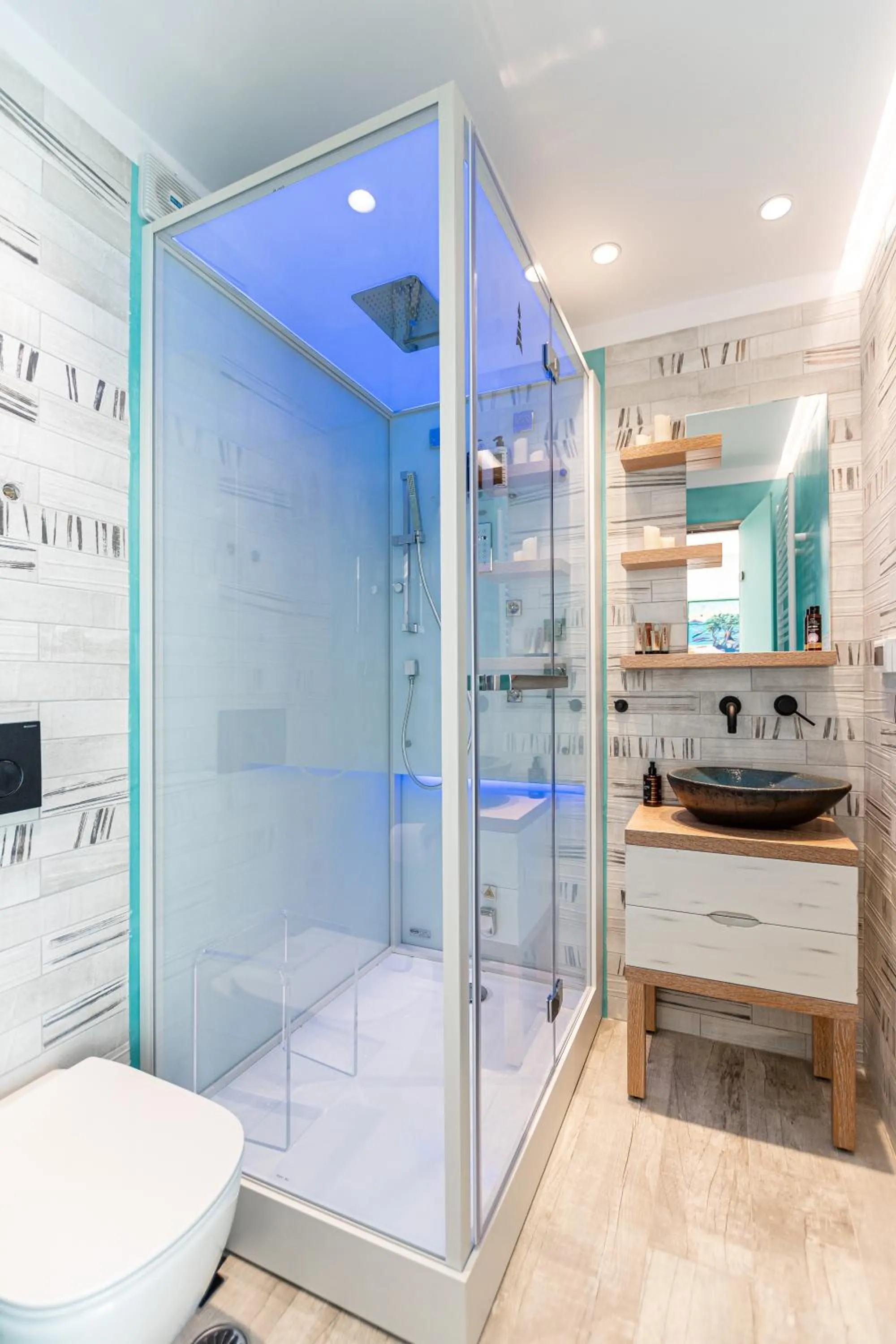 Shower in Mariet Naxos Elegant Suites