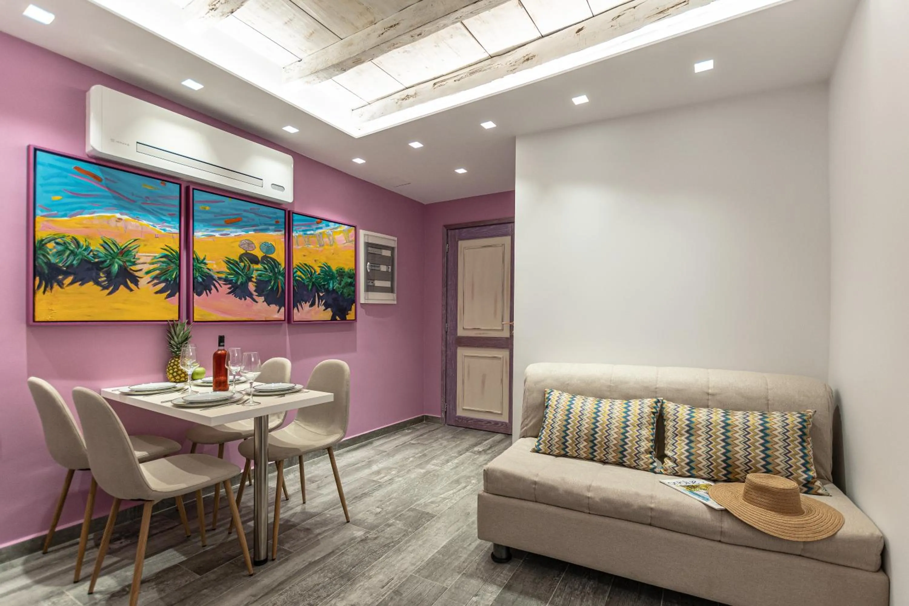 Living room in Mariet Naxos Elegant Suites