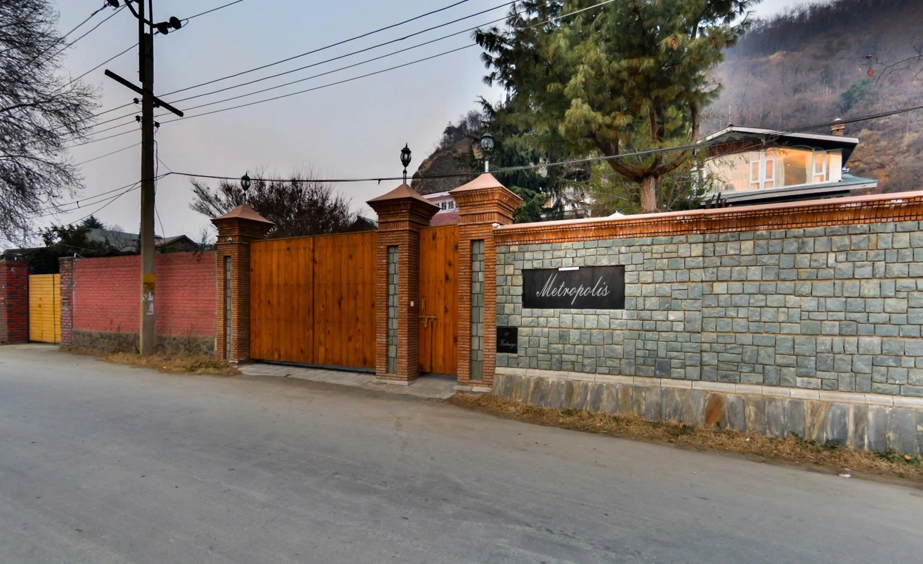 Facade/entrance in HOTEL METROPOLIS SRINAGAR