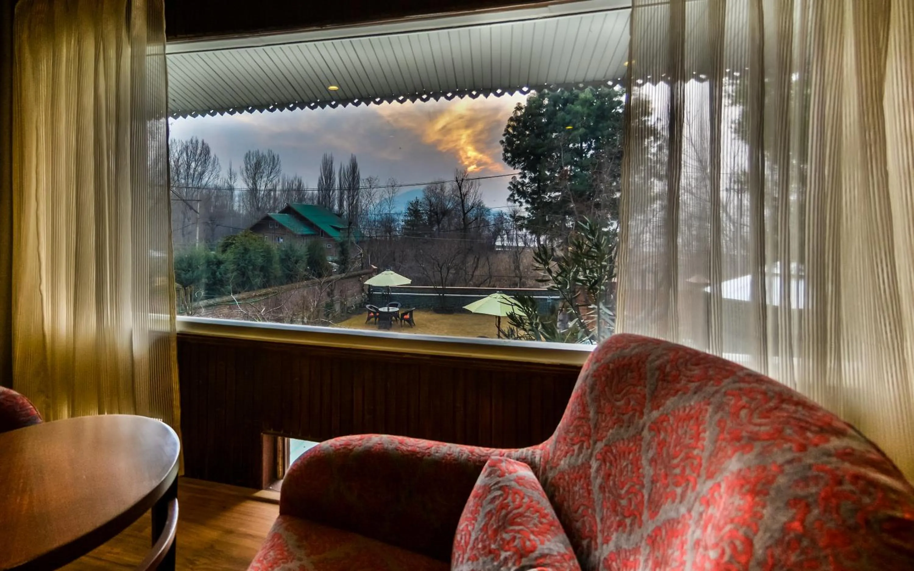 Living room in HOTEL METROPOLIS SRINAGAR