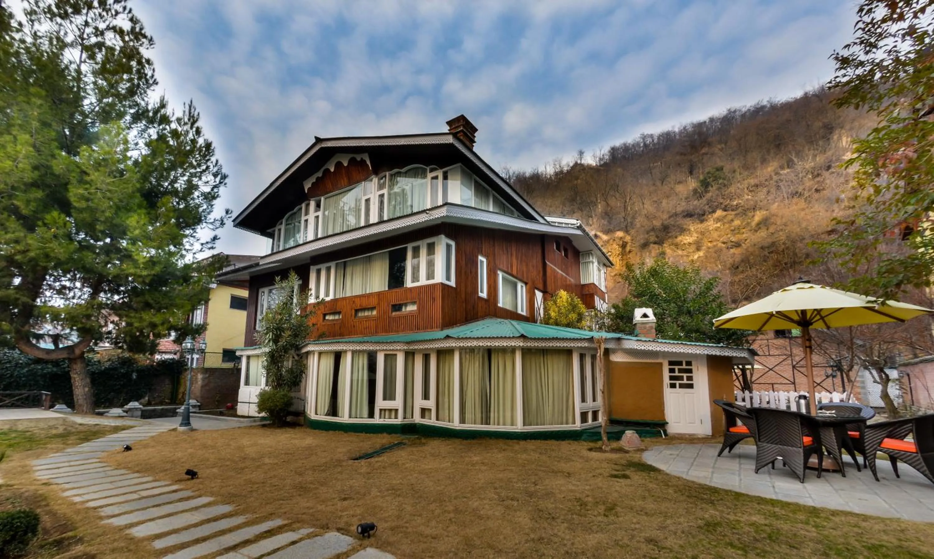 Property building in HOTEL METROPOLIS SRINAGAR