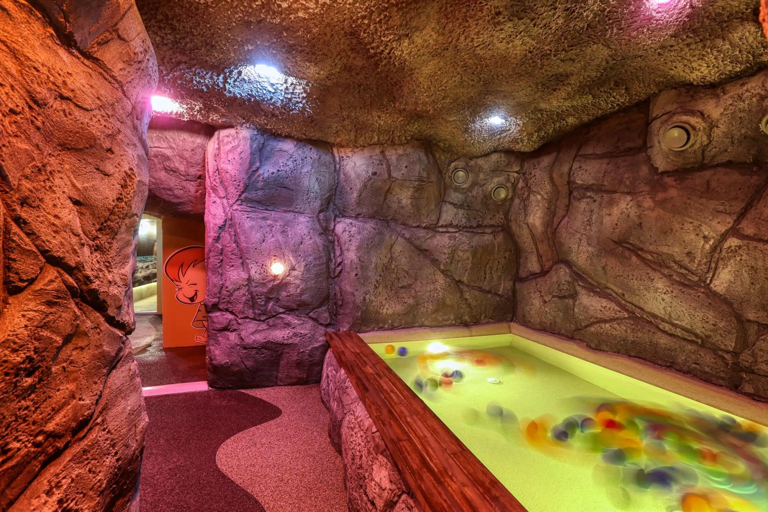 Spa and wellness centre/facilities in Almira Hotel Thermal Spa & Convention Center