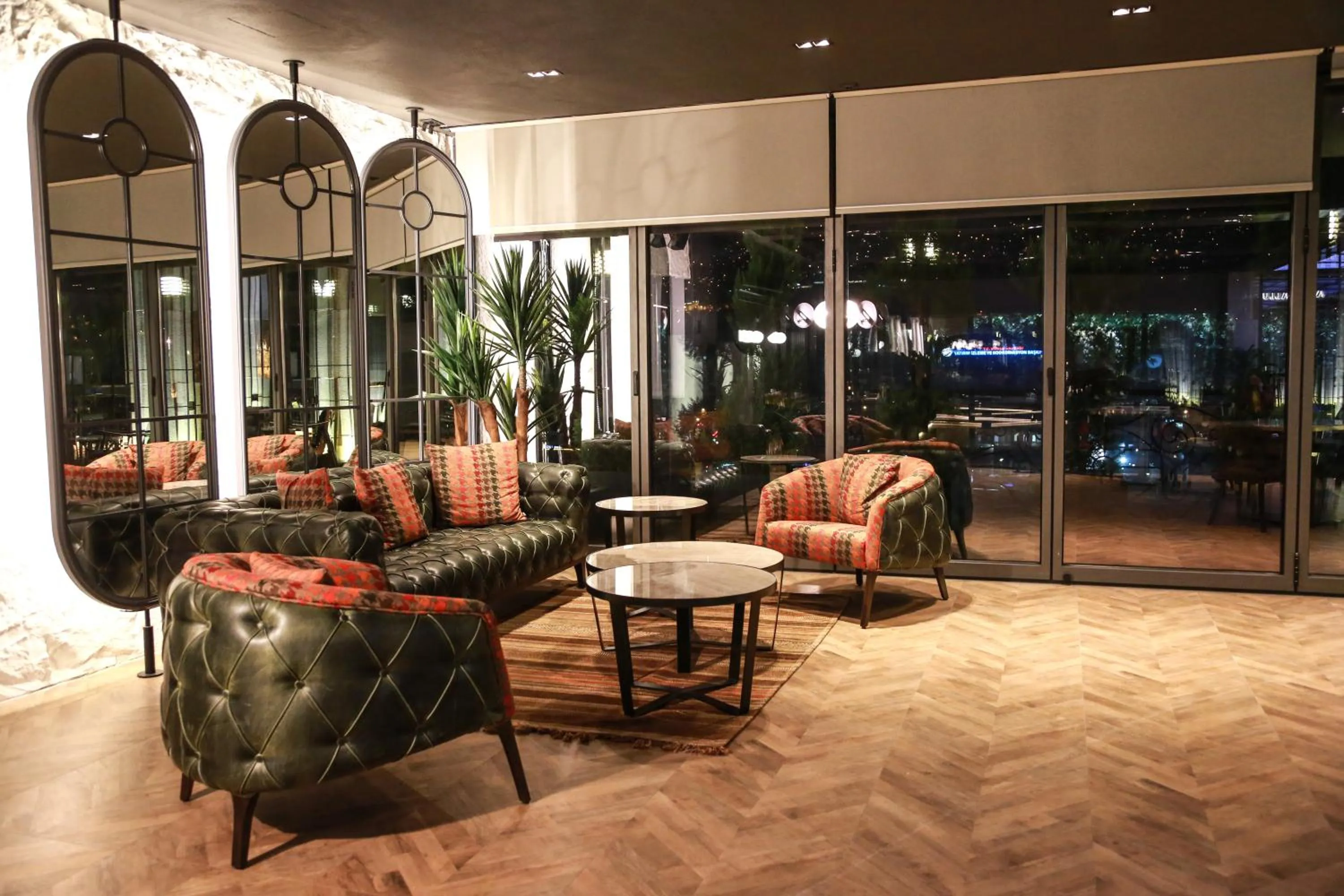 Lounge or bar in Almira Hotel Thermal Spa & Convention Center