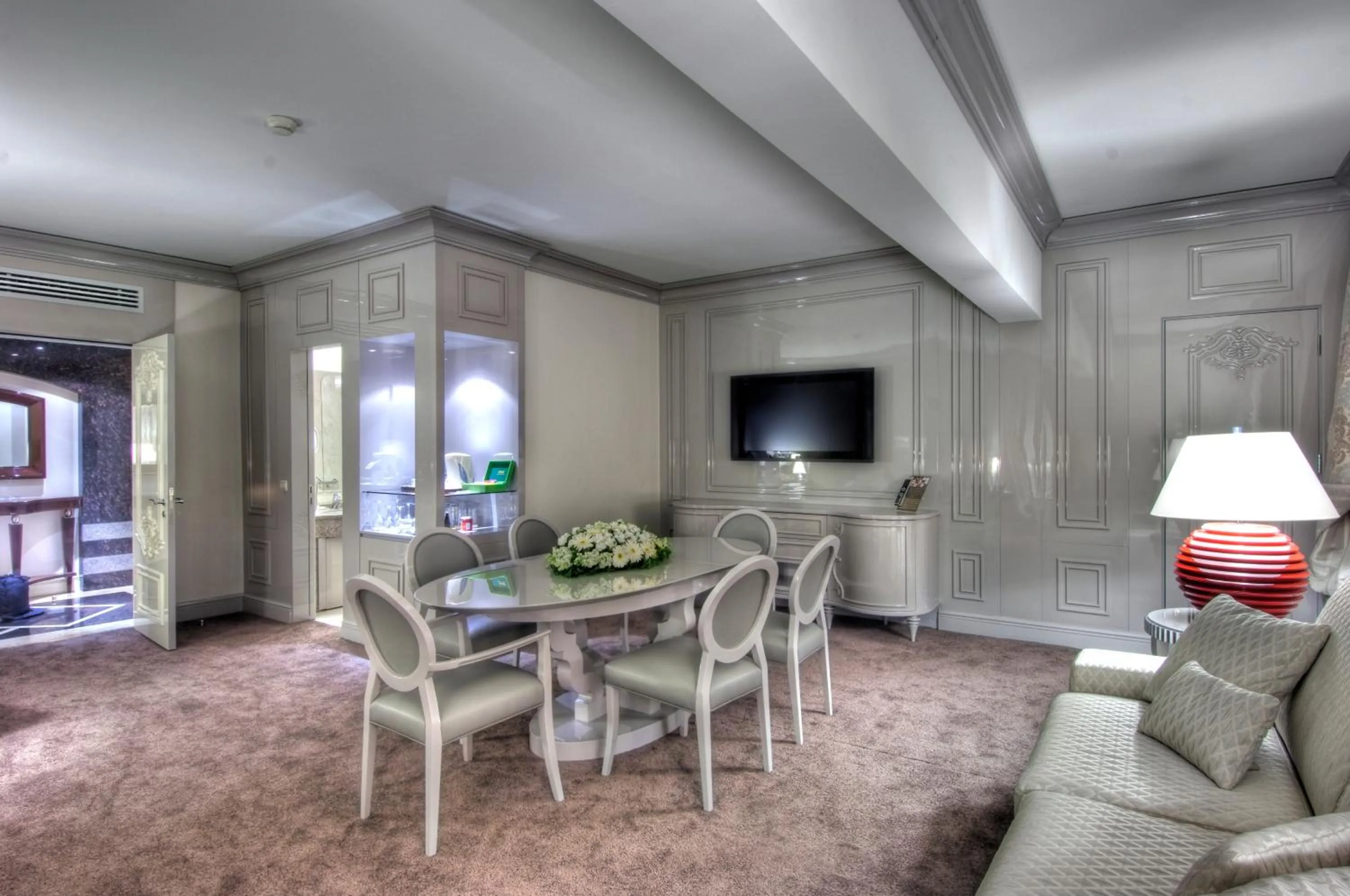 Living room in Almira Hotel Thermal Spa & Convention Center