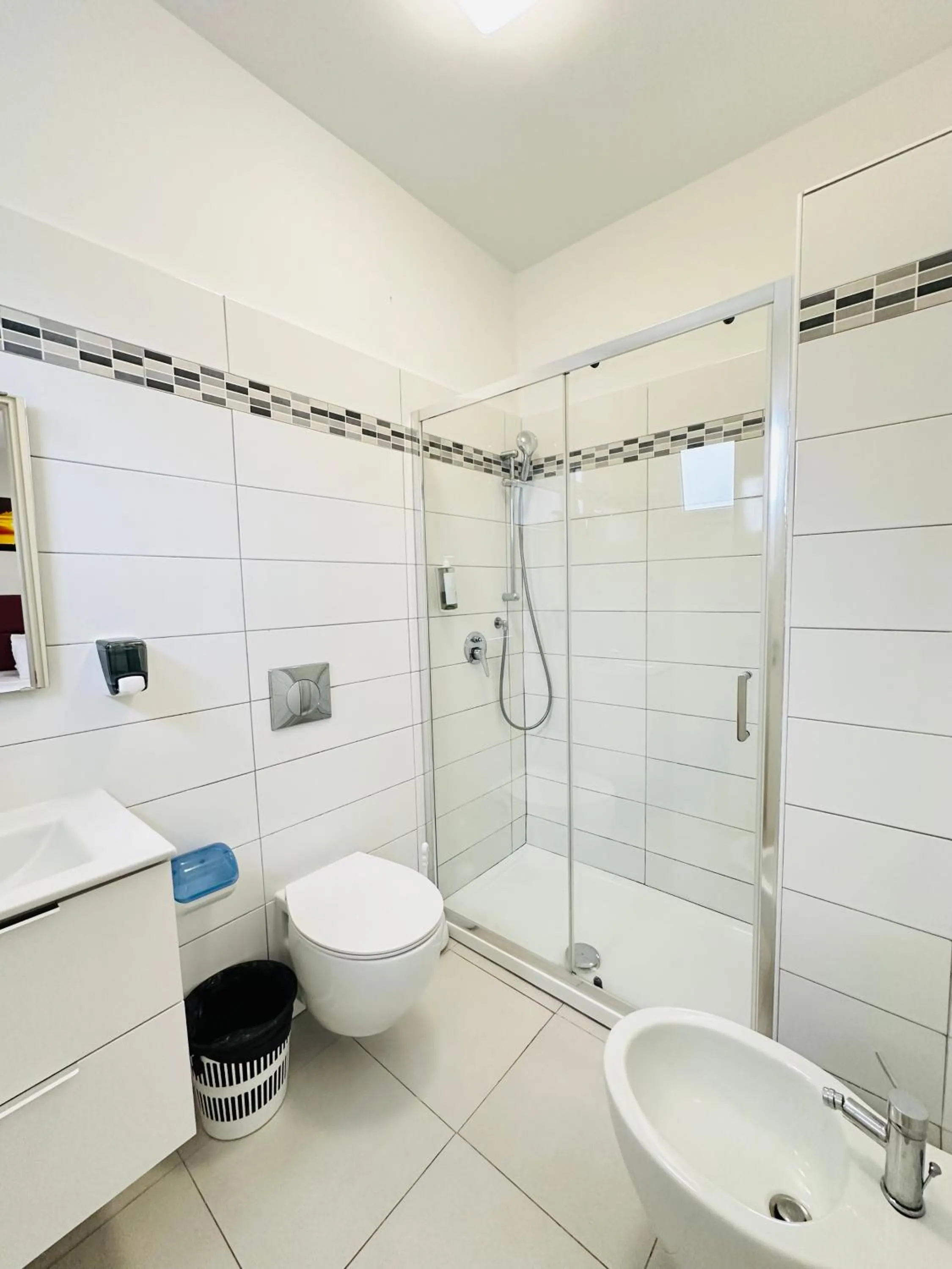 Toilet in Venice Hub