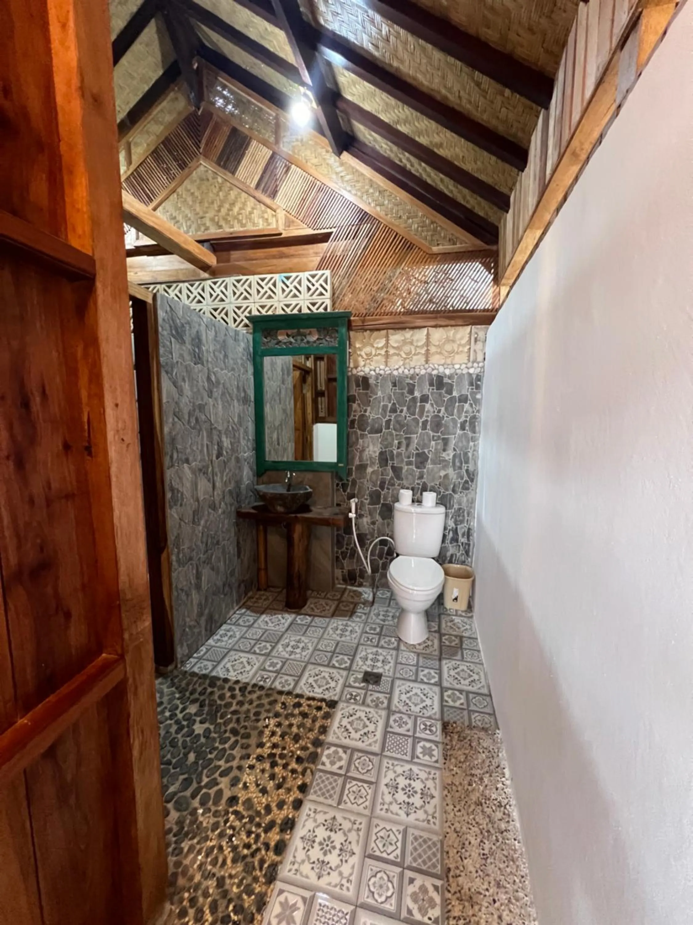 Waecicu Eden Beach Hotel