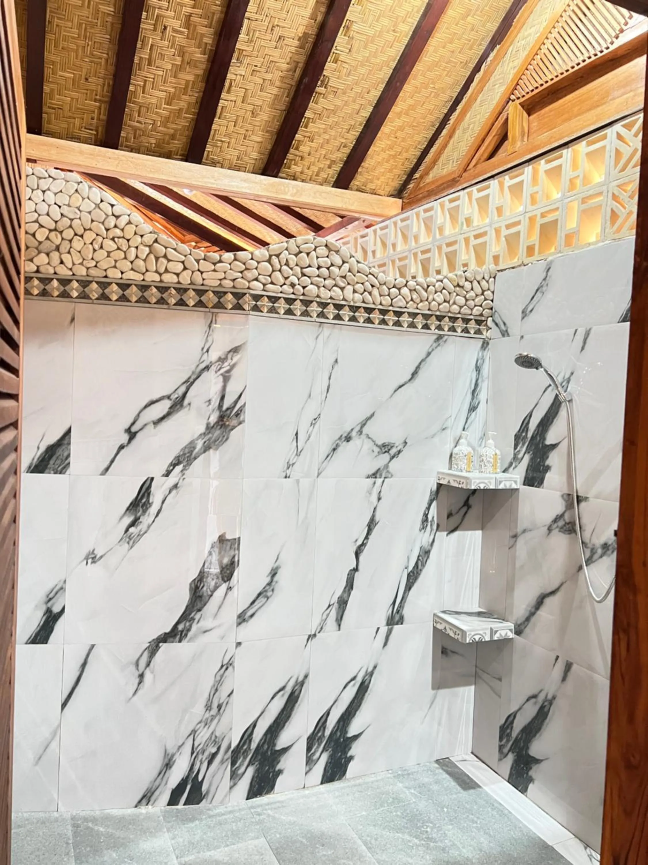 Waecicu Eden Beach Hotel