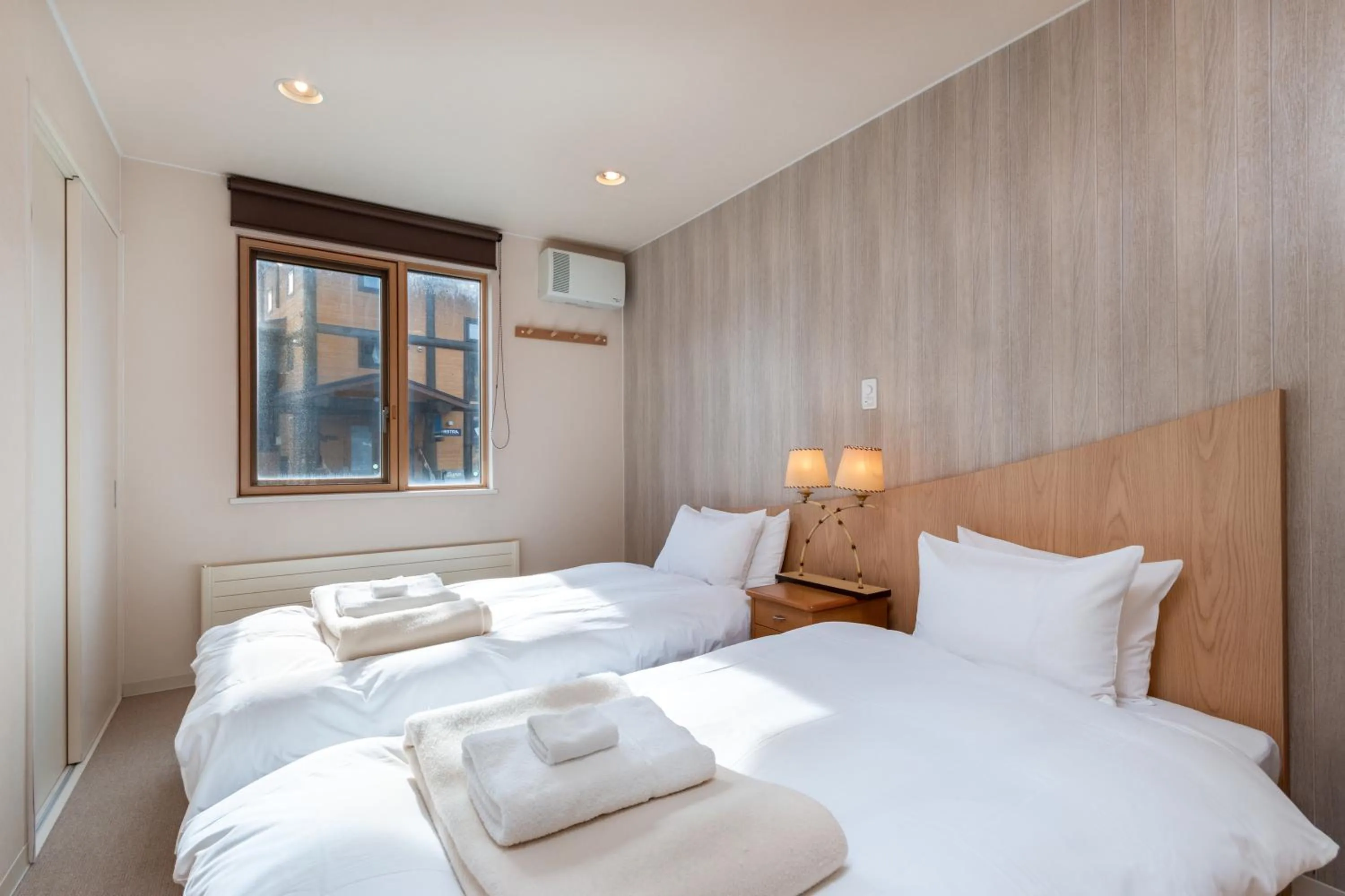 Bedroom, Bed in Gondola Chalet by H2 Life