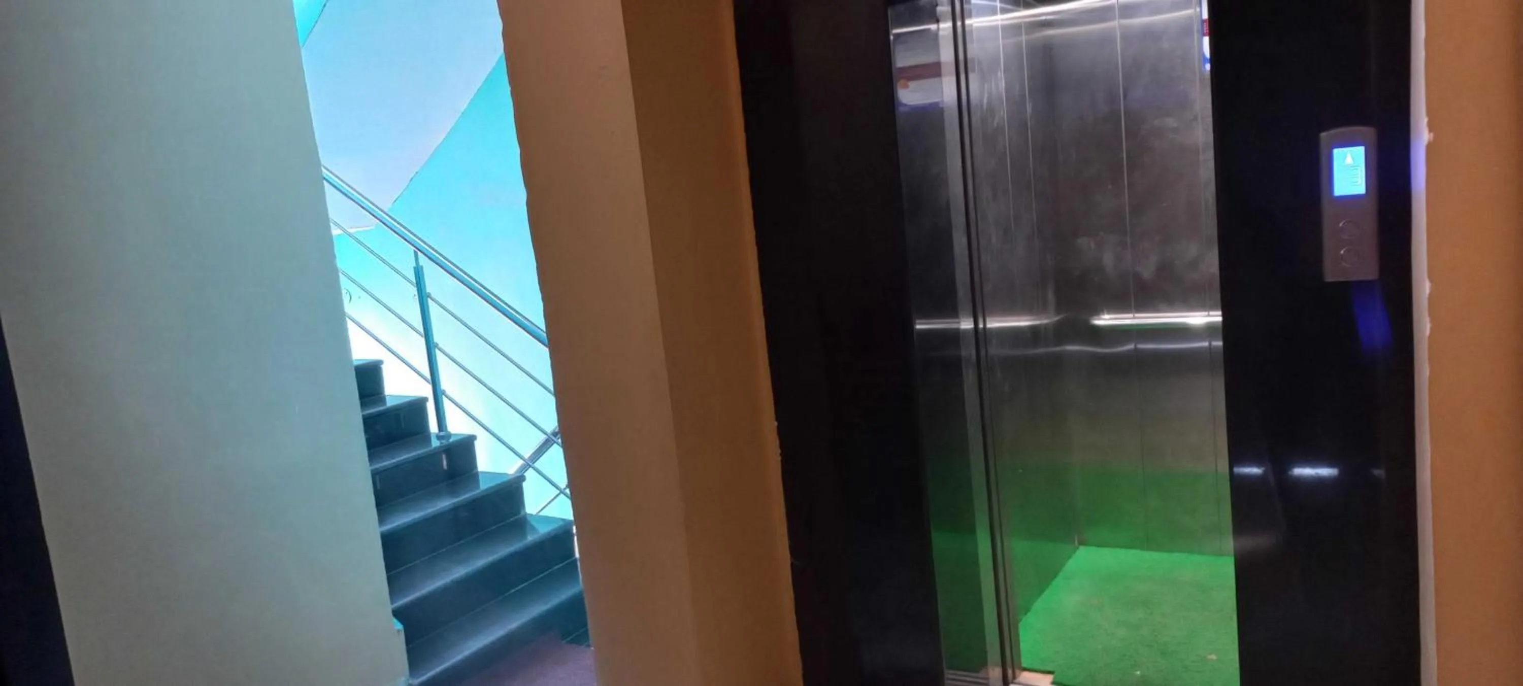 Facade/entrance in Hotel O Krishna Garden