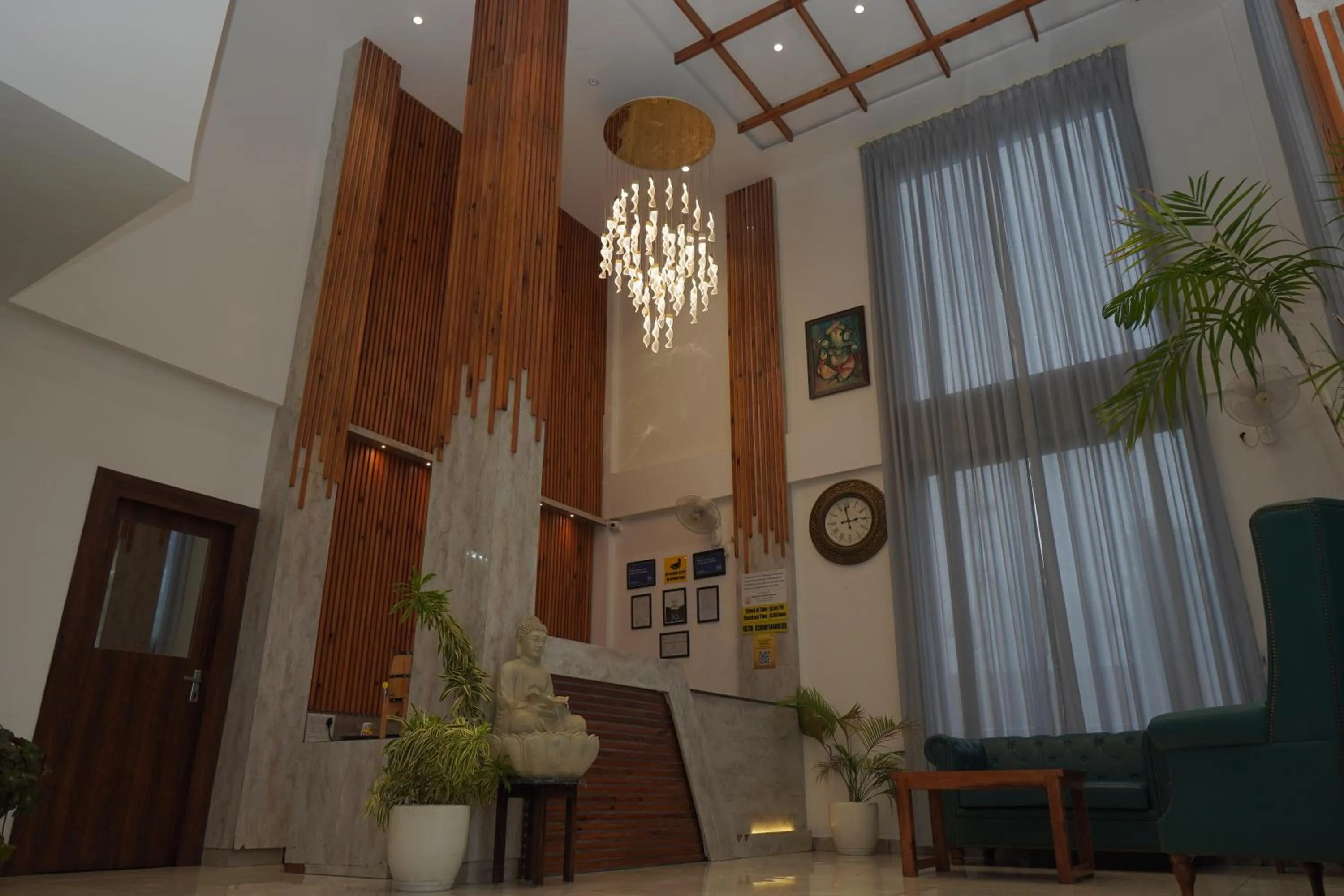 Lobby or reception in Click Collection The Abode, Dharamshala