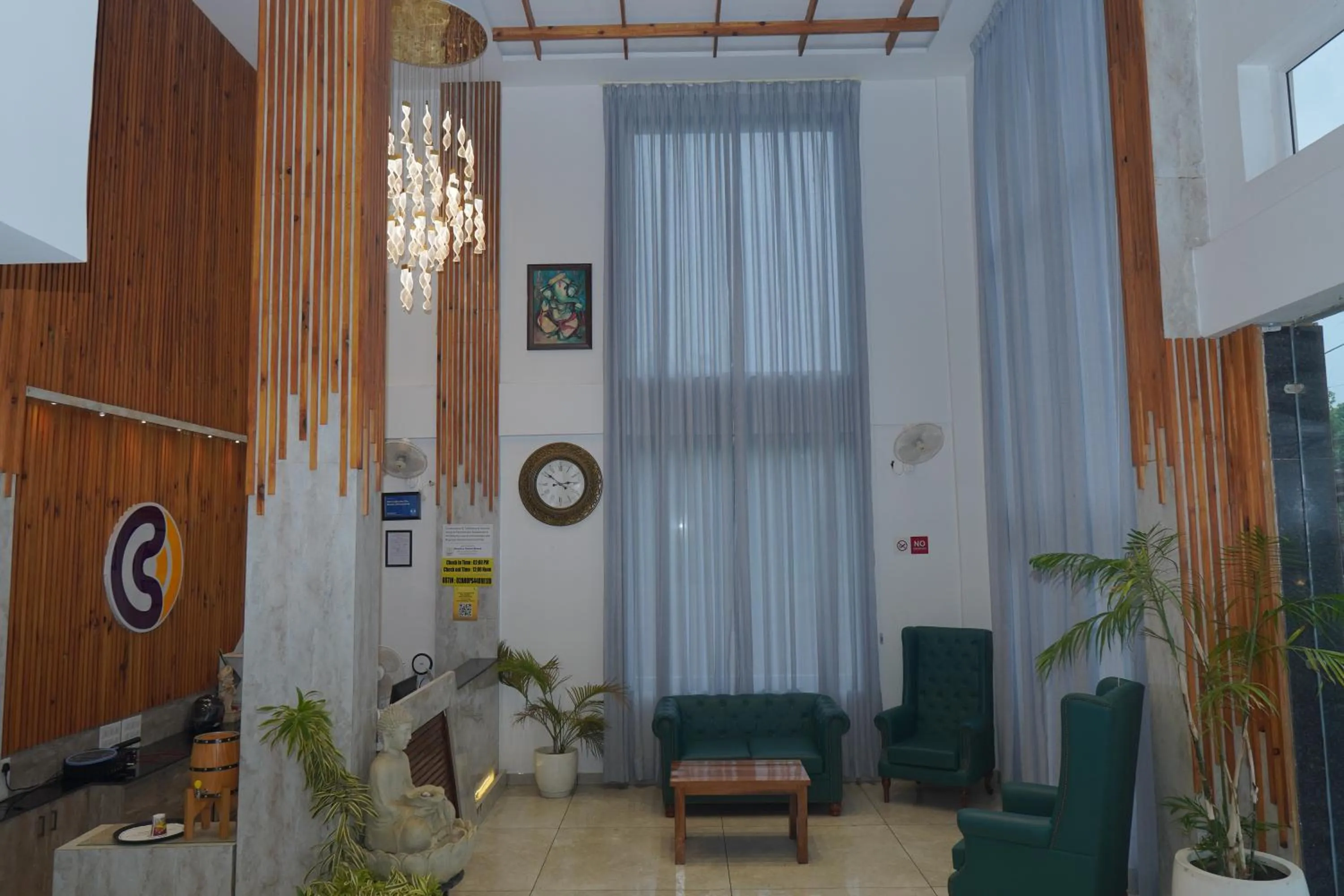 Lobby or reception in Click Collection The Abode, Dharamshala