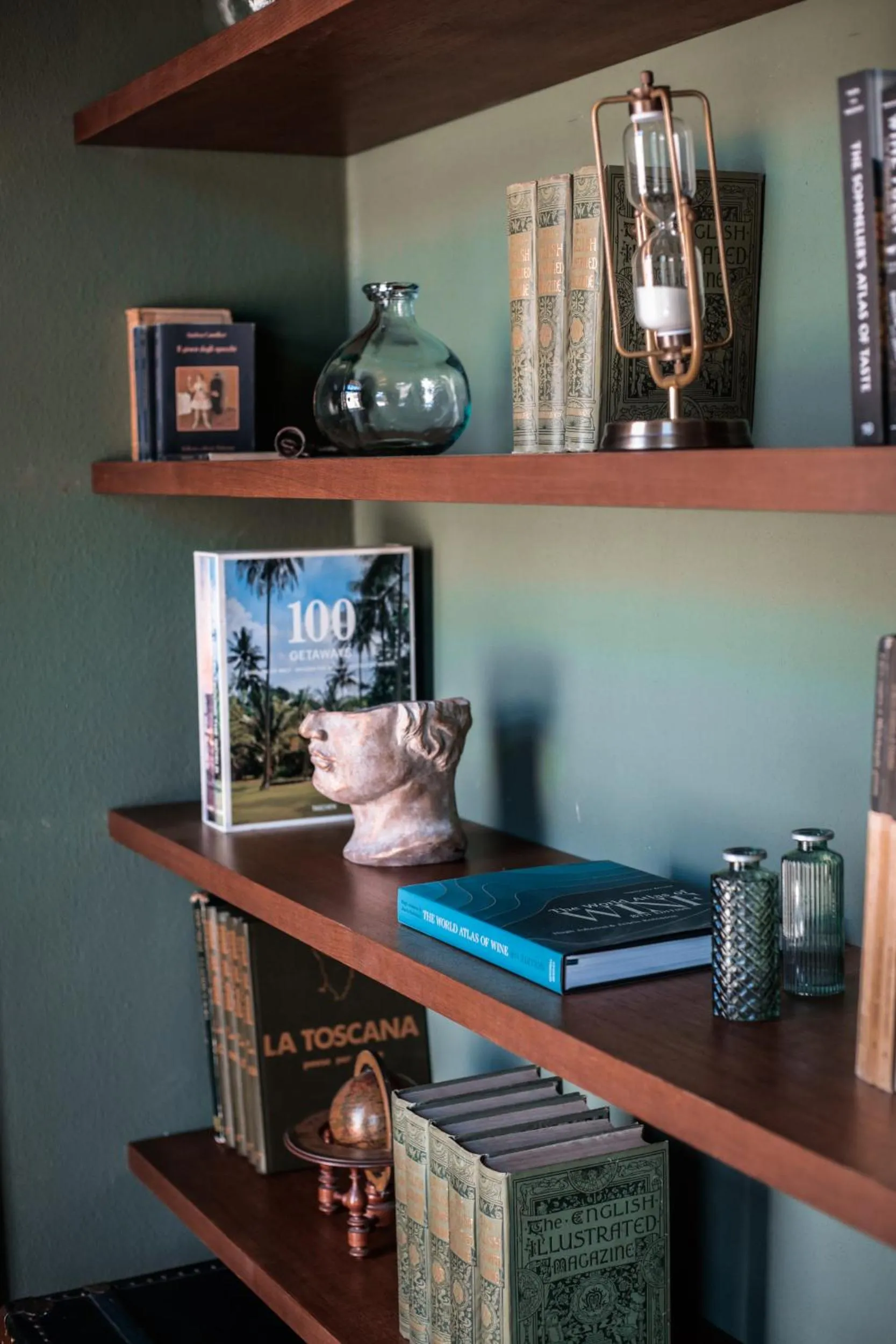 Library in Borgo San Vincenzo